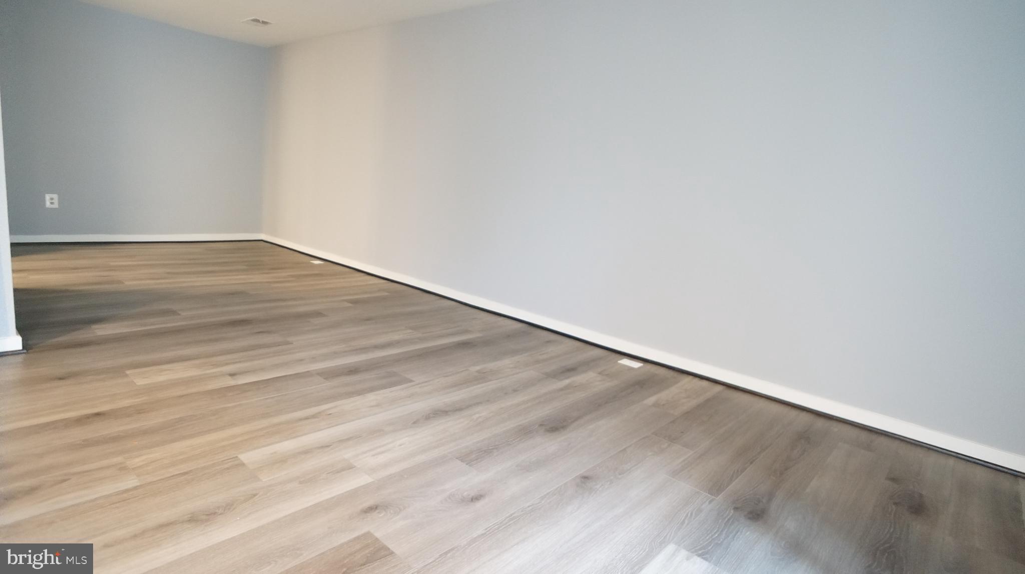 CHRISTOPHER COURT - Residential Lease