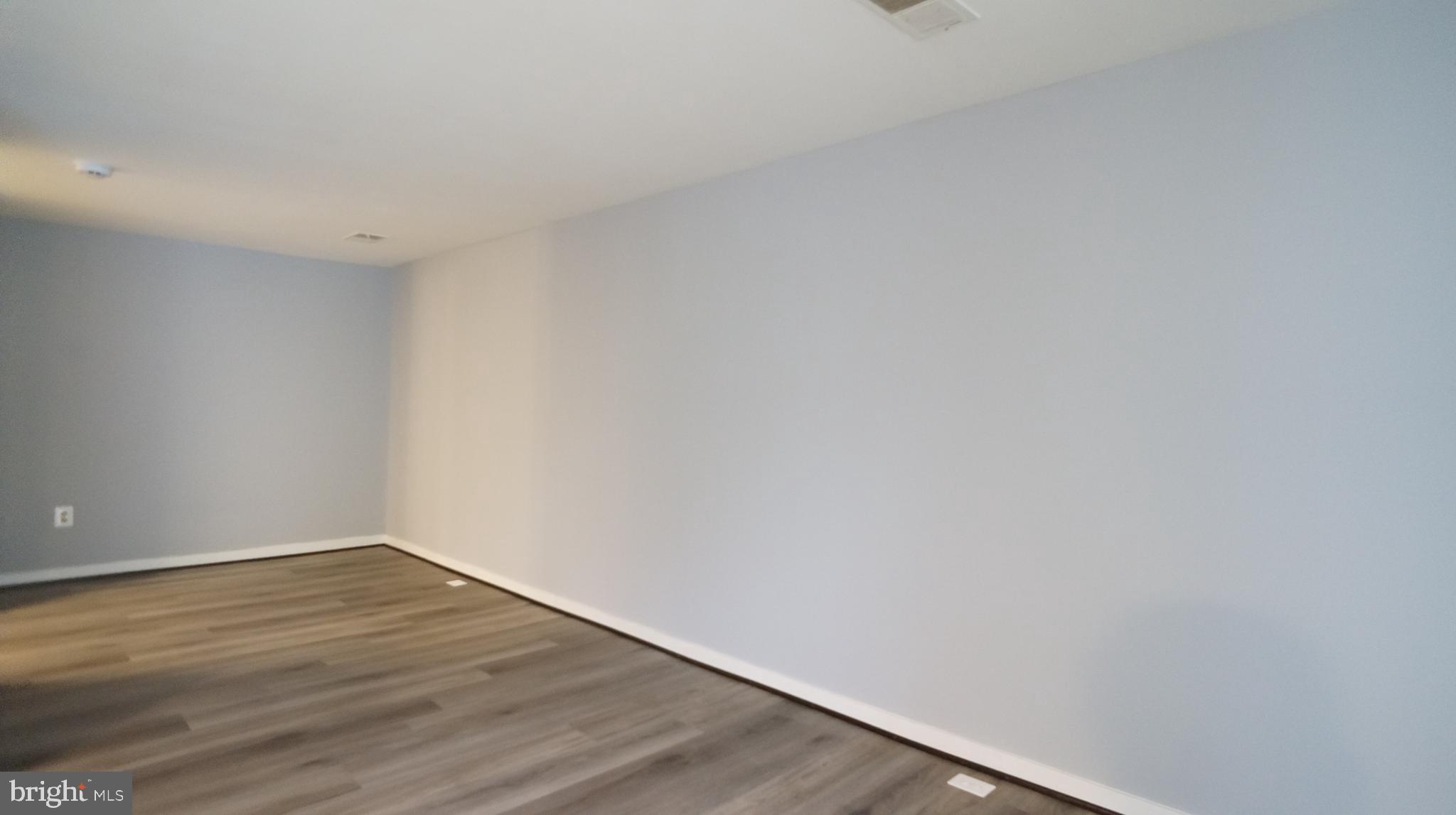 CHRISTOPHER COURT - Residential Lease