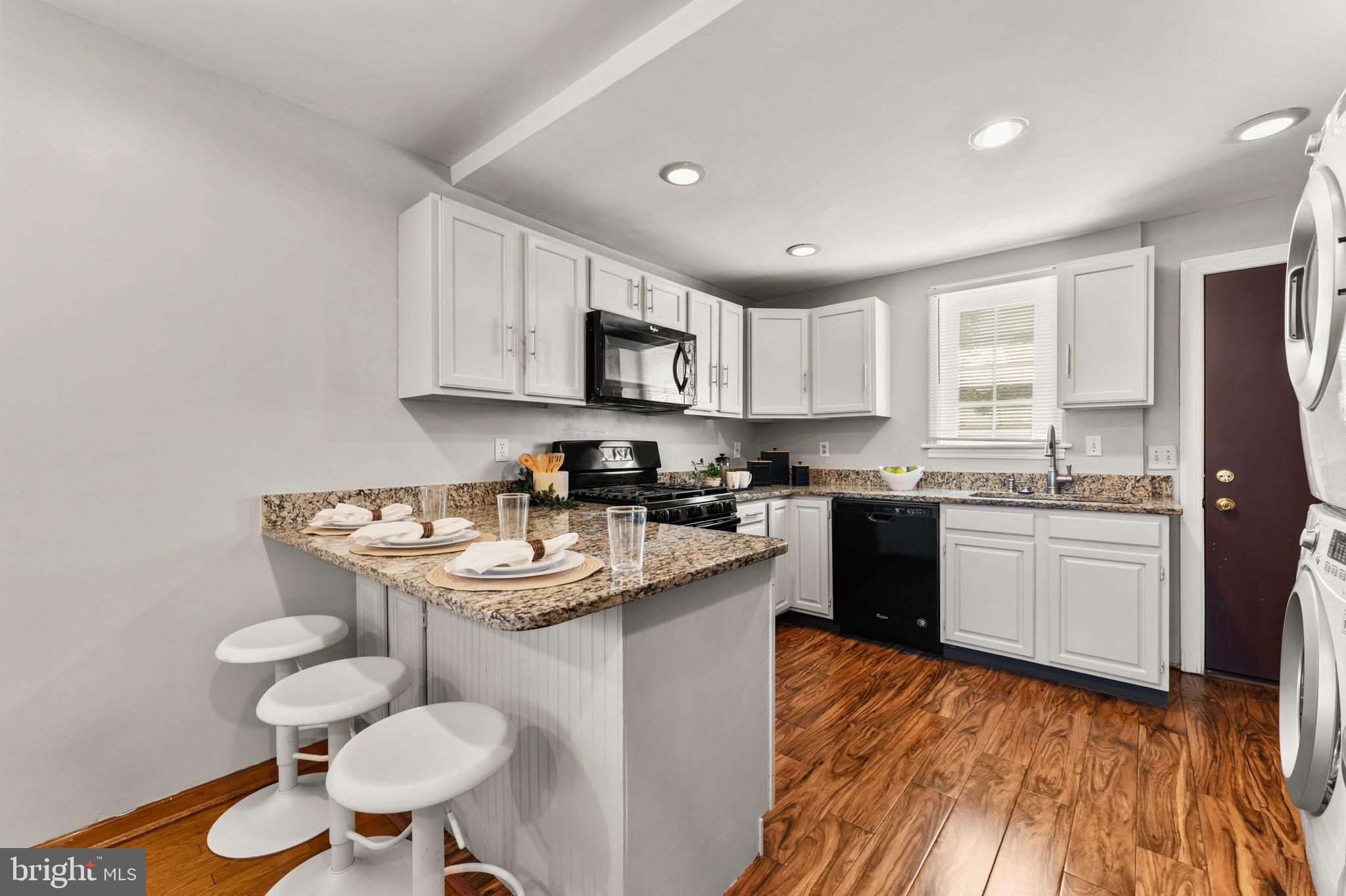 QUEENS CHAPEL MANOR - Residential