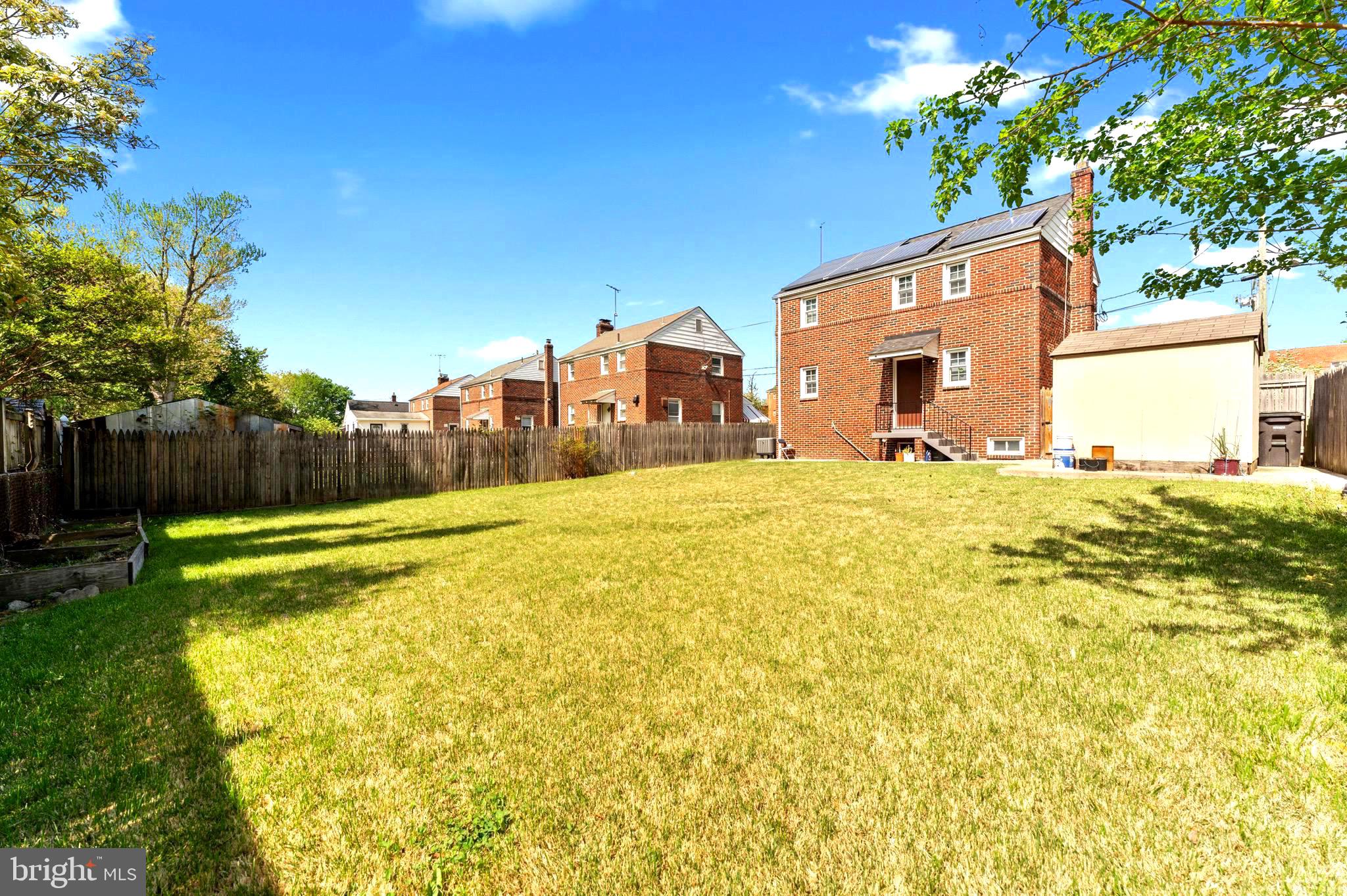 QUEENS CHAPEL MANOR - Residential