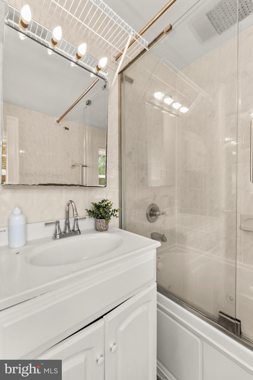 QUEENS CHAPEL MANOR - Residential