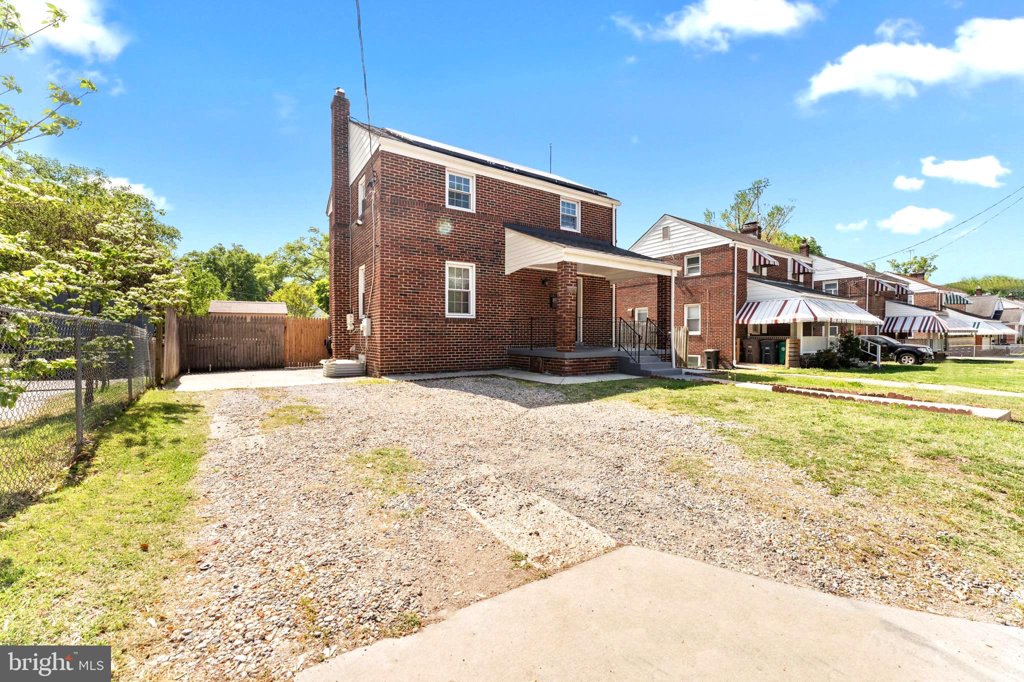 QUEENS CHAPEL MANOR - Residential