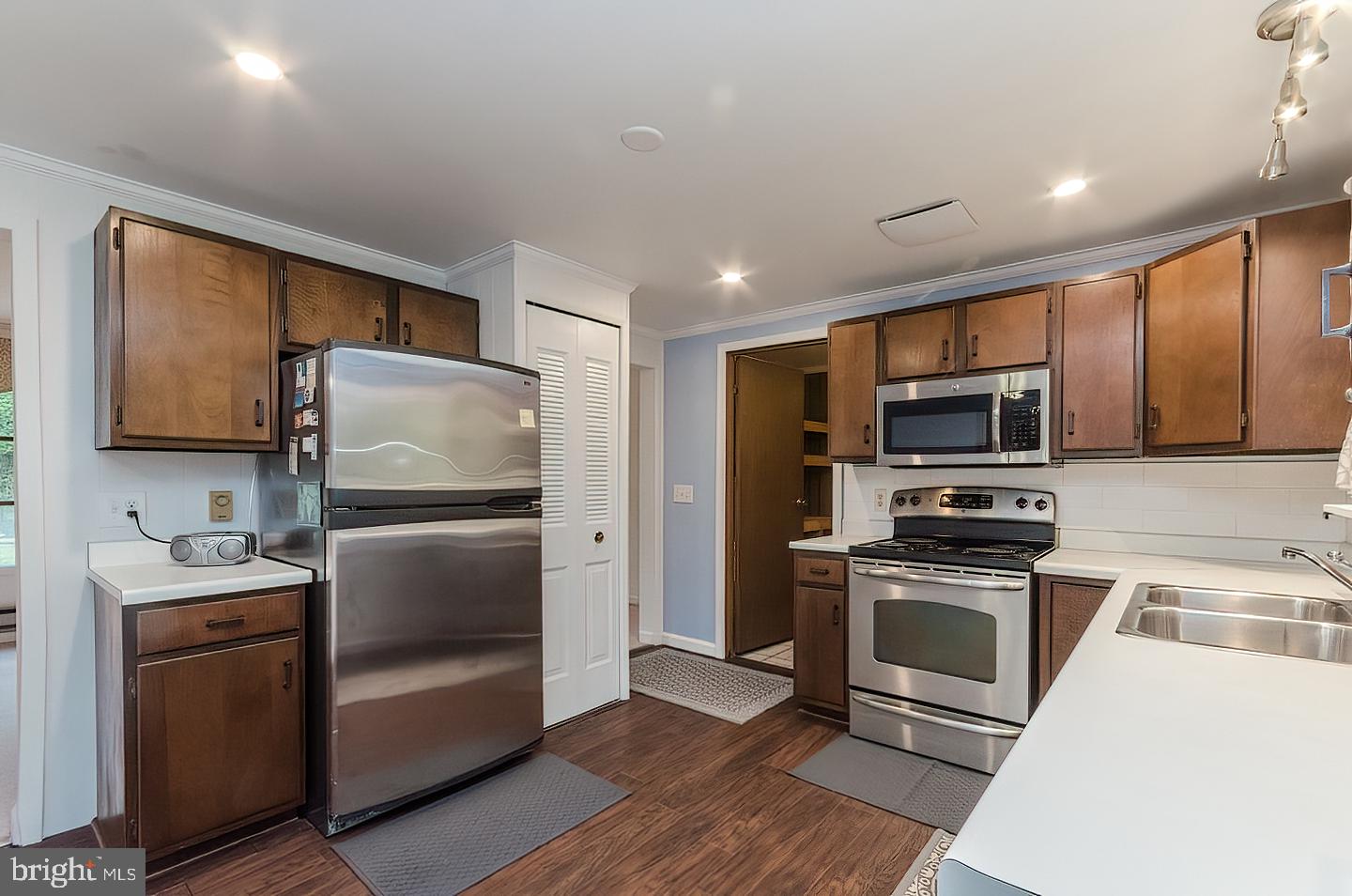 MECKLENBURG HEIGHTS - Residential