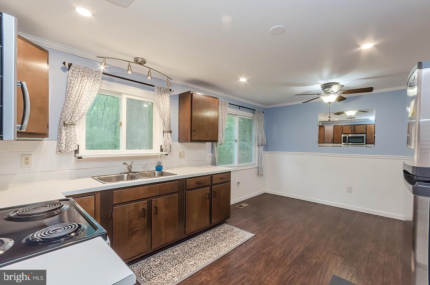 MECKLENBURG HEIGHTS - Residential