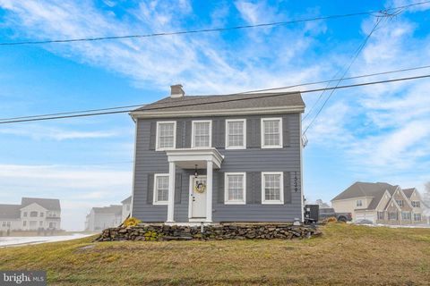 1529 VILLAGE ROAD STRASBURG PA 17579