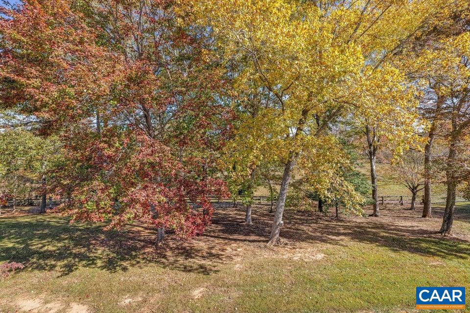 HIDDEN VALLEYS - Residential