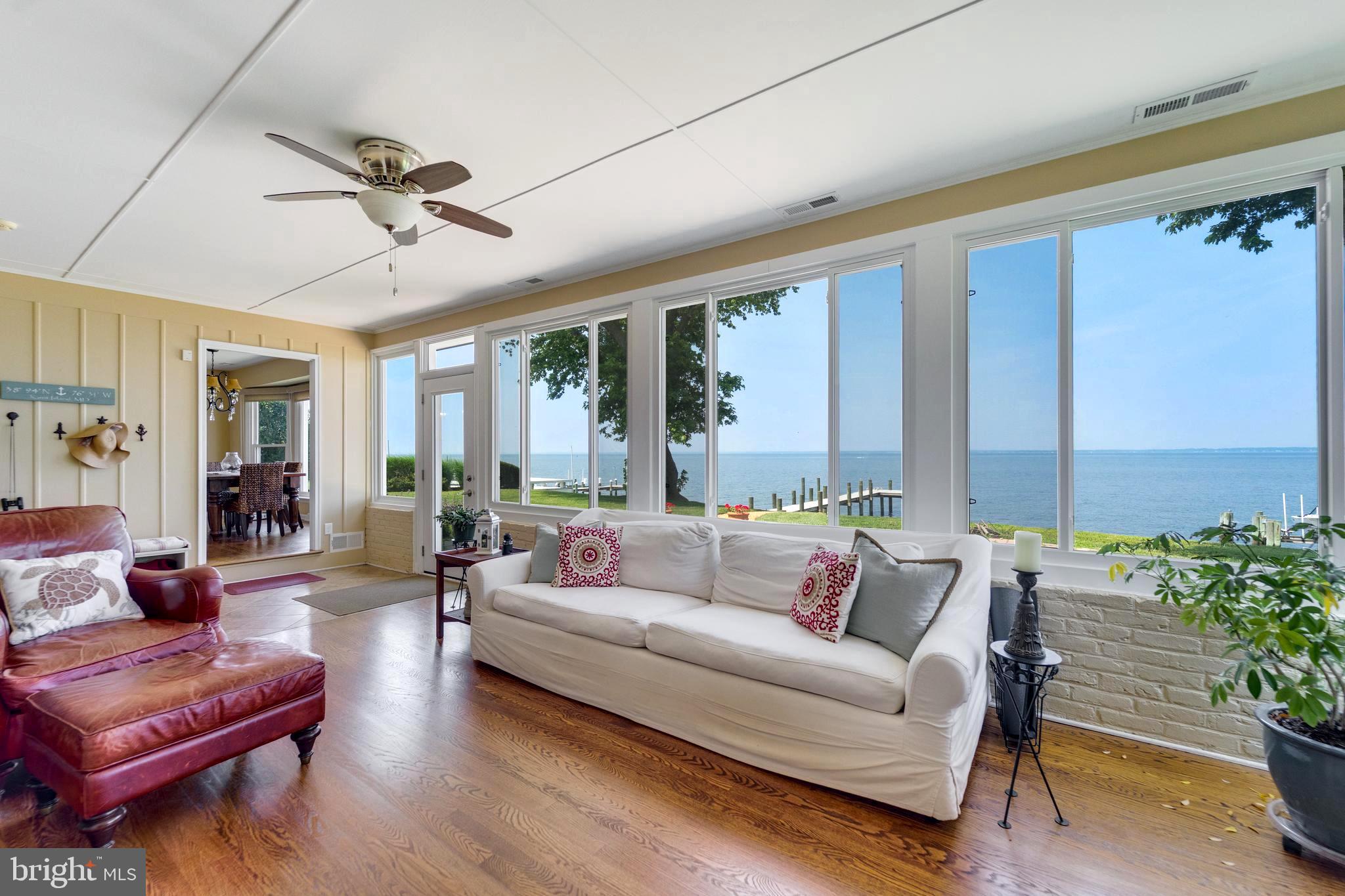 QUEEN ANNE COLONY - Residential