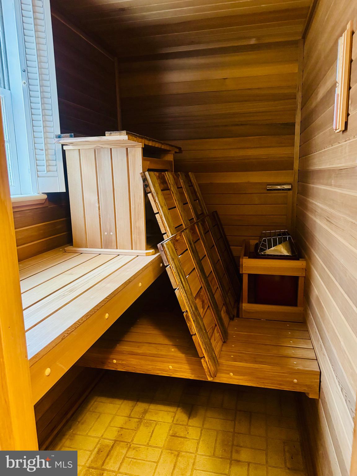 FREDERICKTOWNE - Residential