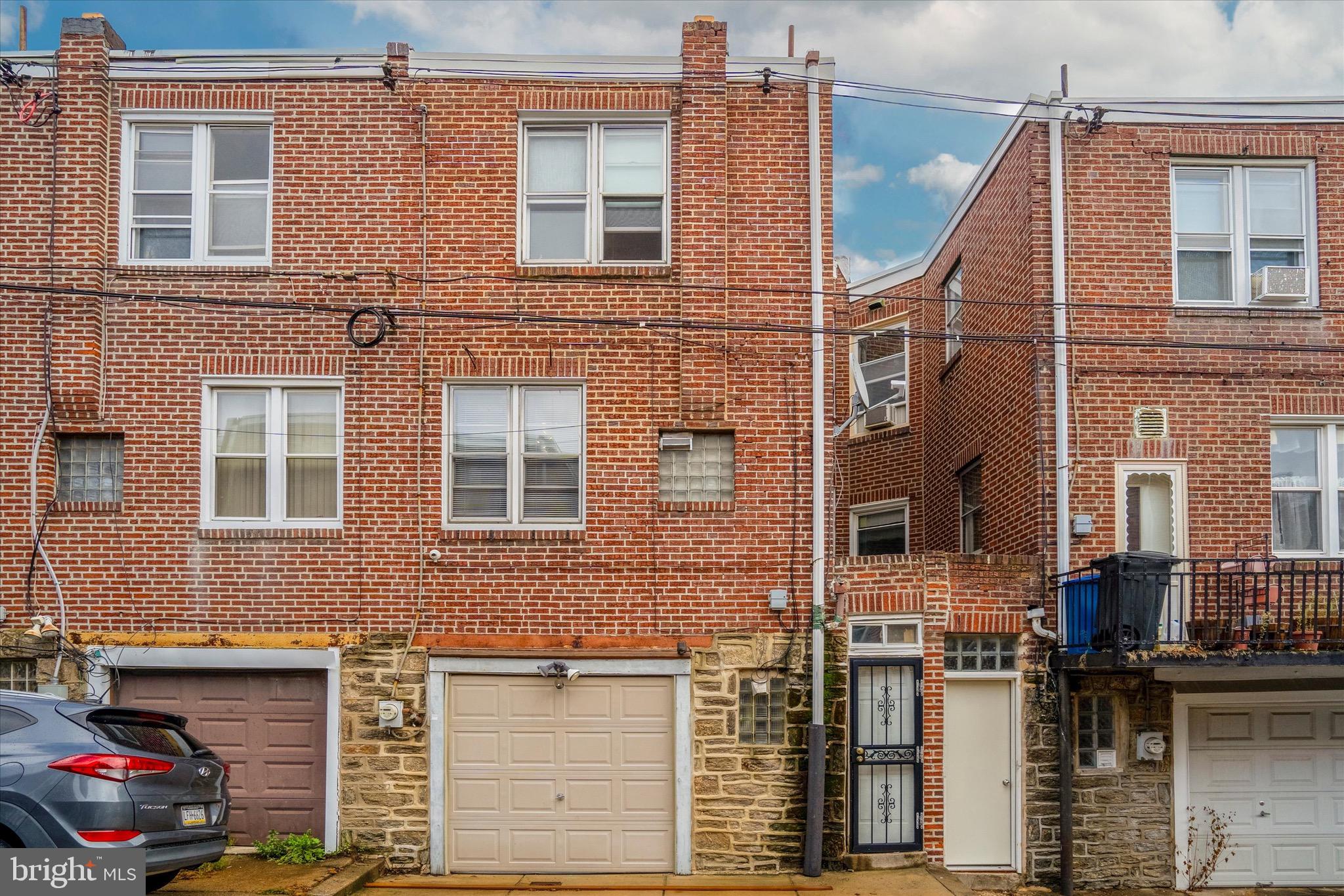 WEST OAK LANE - Residential