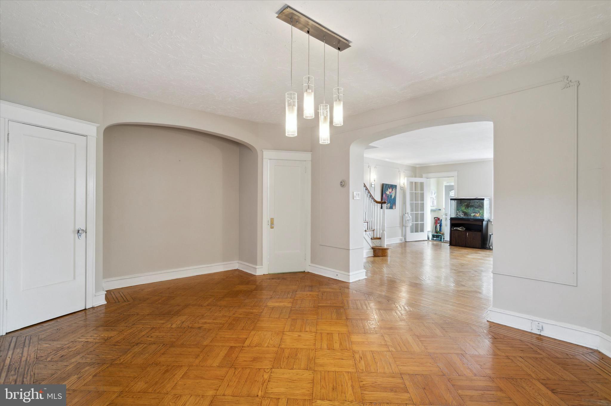 WEST OAK LANE - Residential