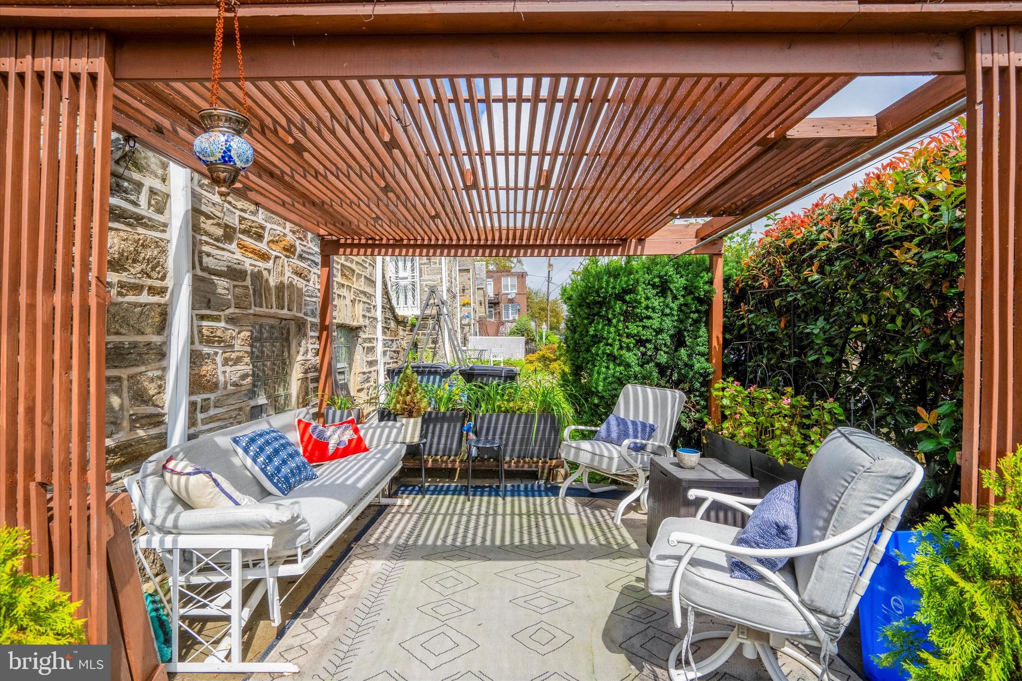 WEST OAK LANE - Residential