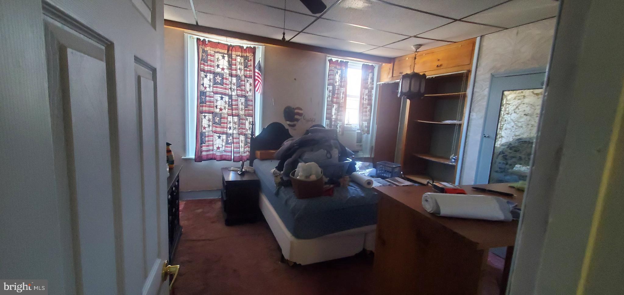 KENSINGTON - Residential