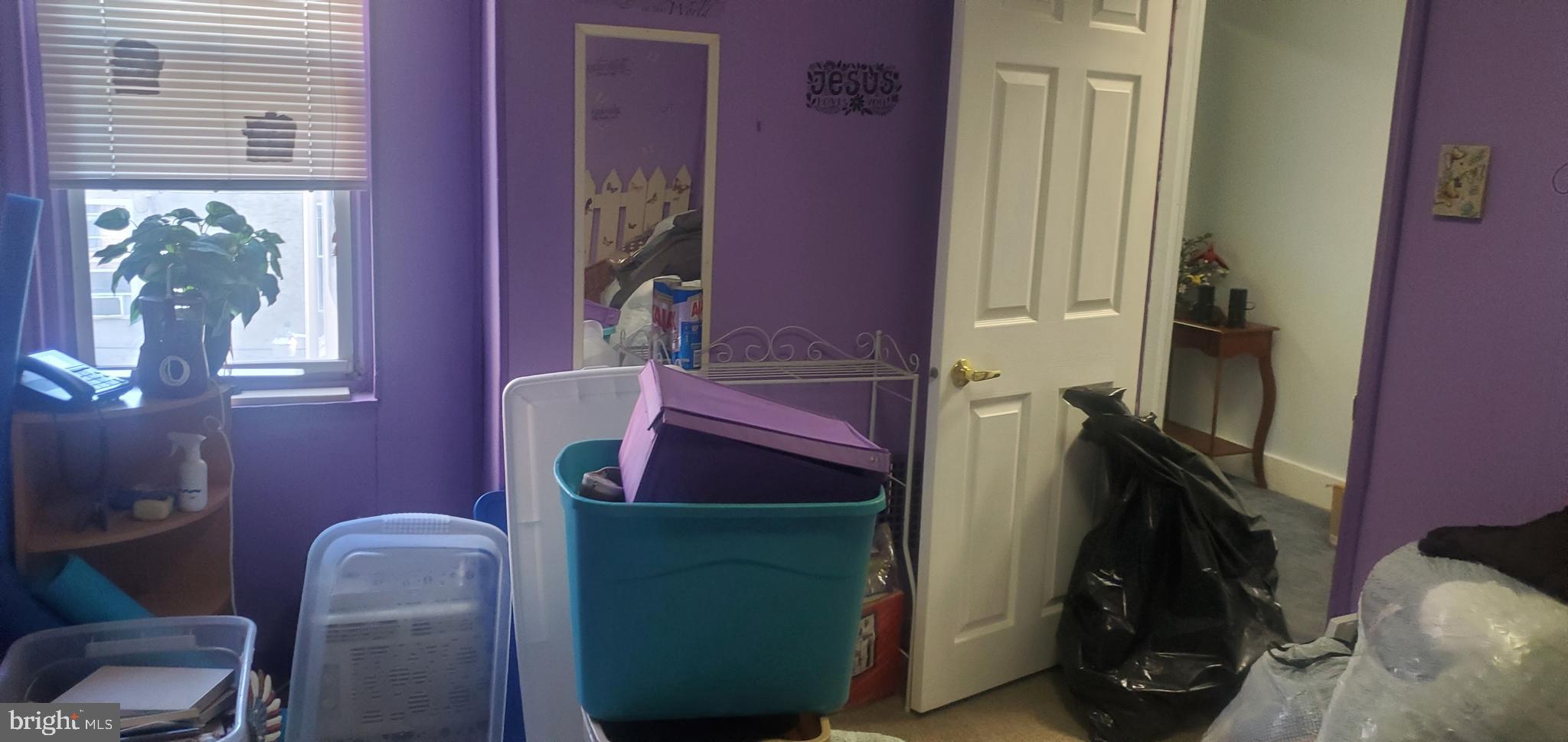 KENSINGTON - Residential