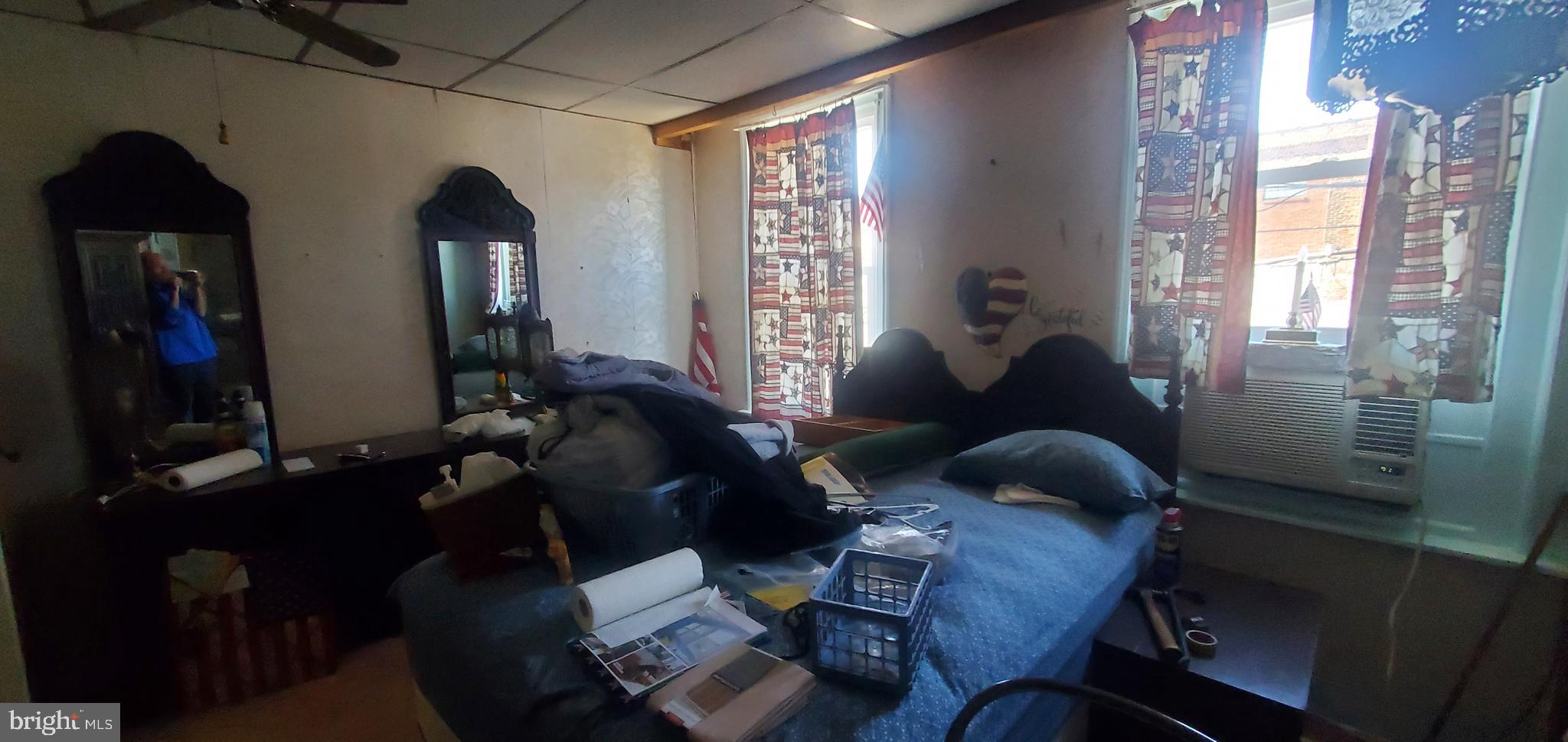 KENSINGTON - Residential