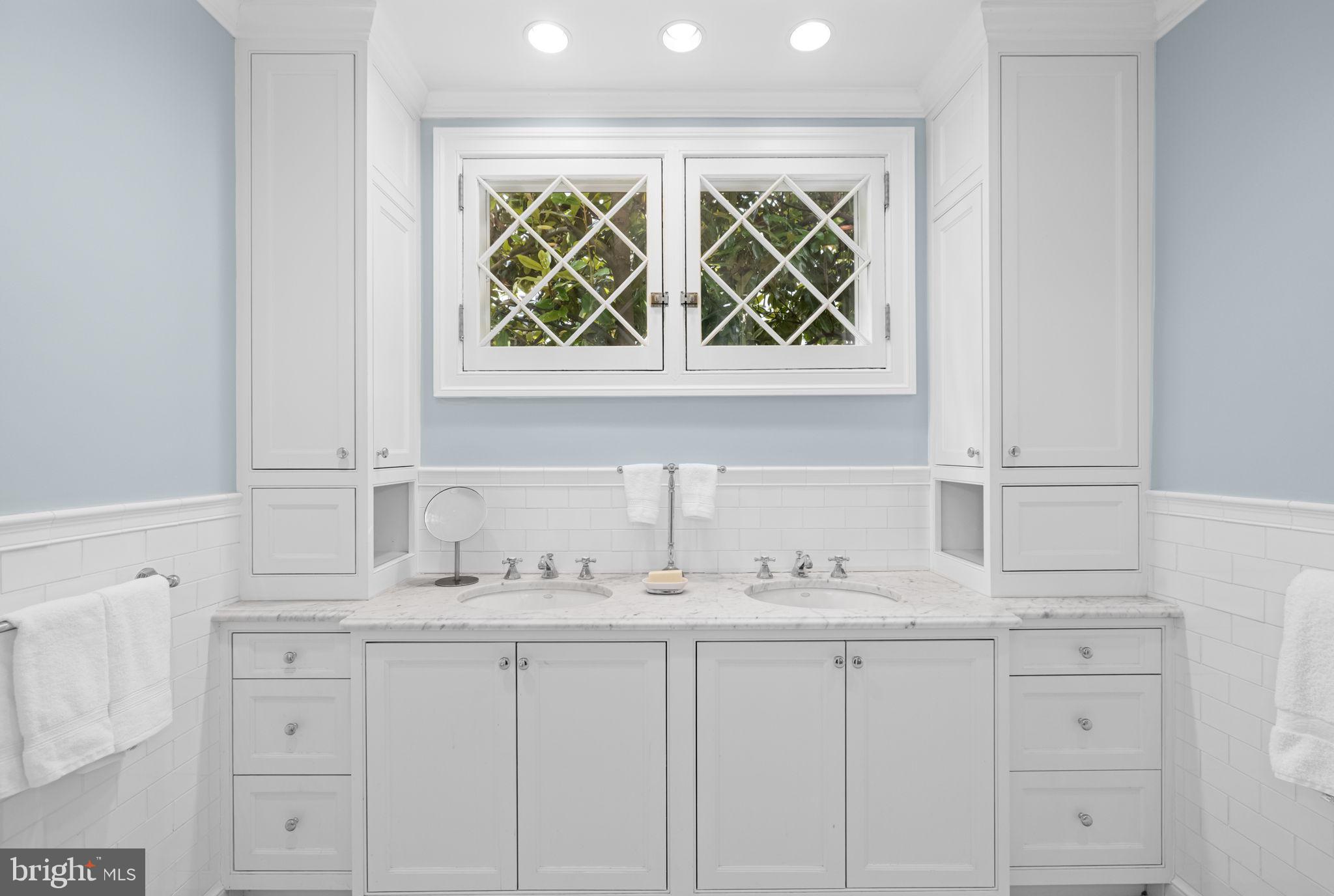 CLEVELAND PARK - Residential