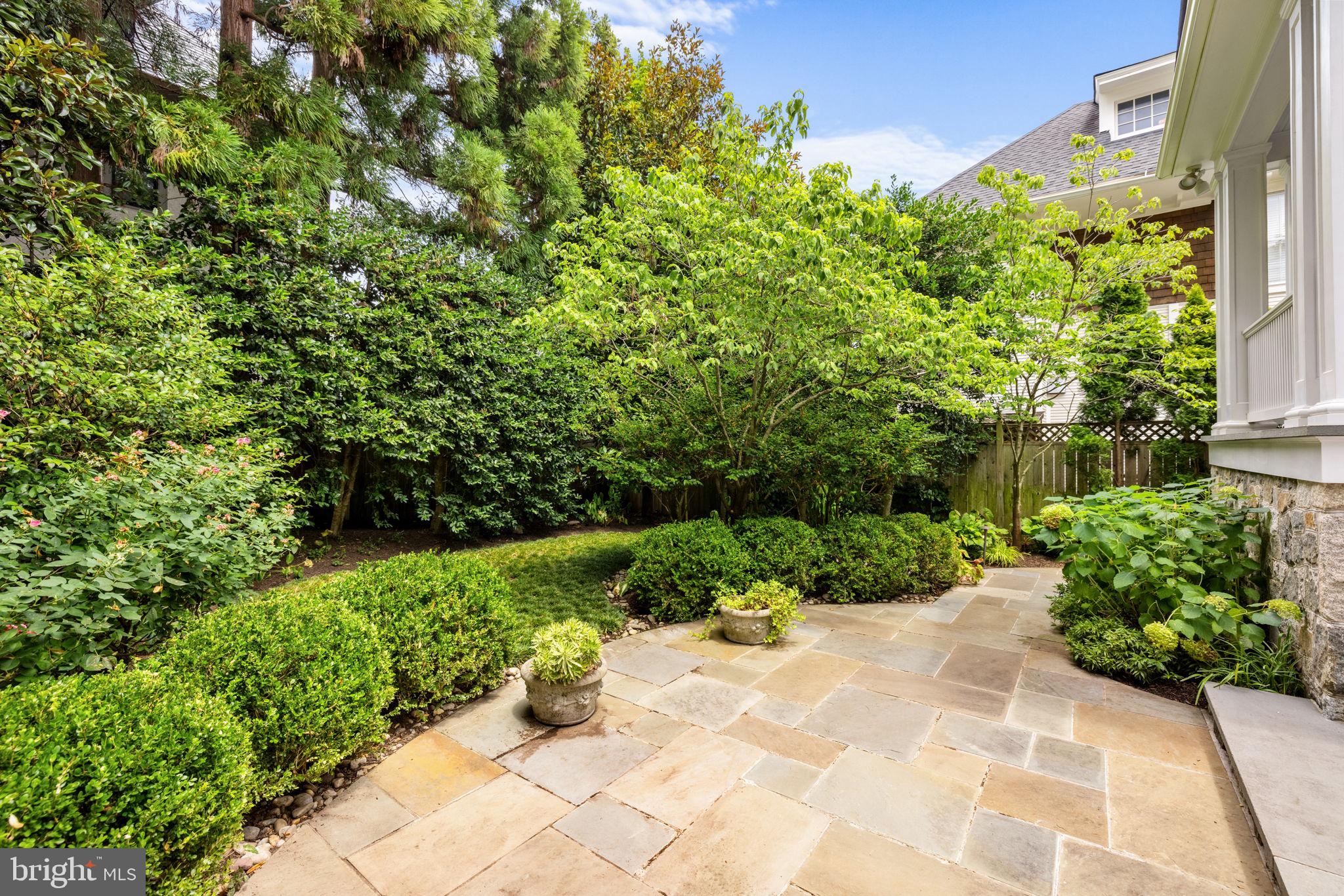 CLEVELAND PARK - Residential
