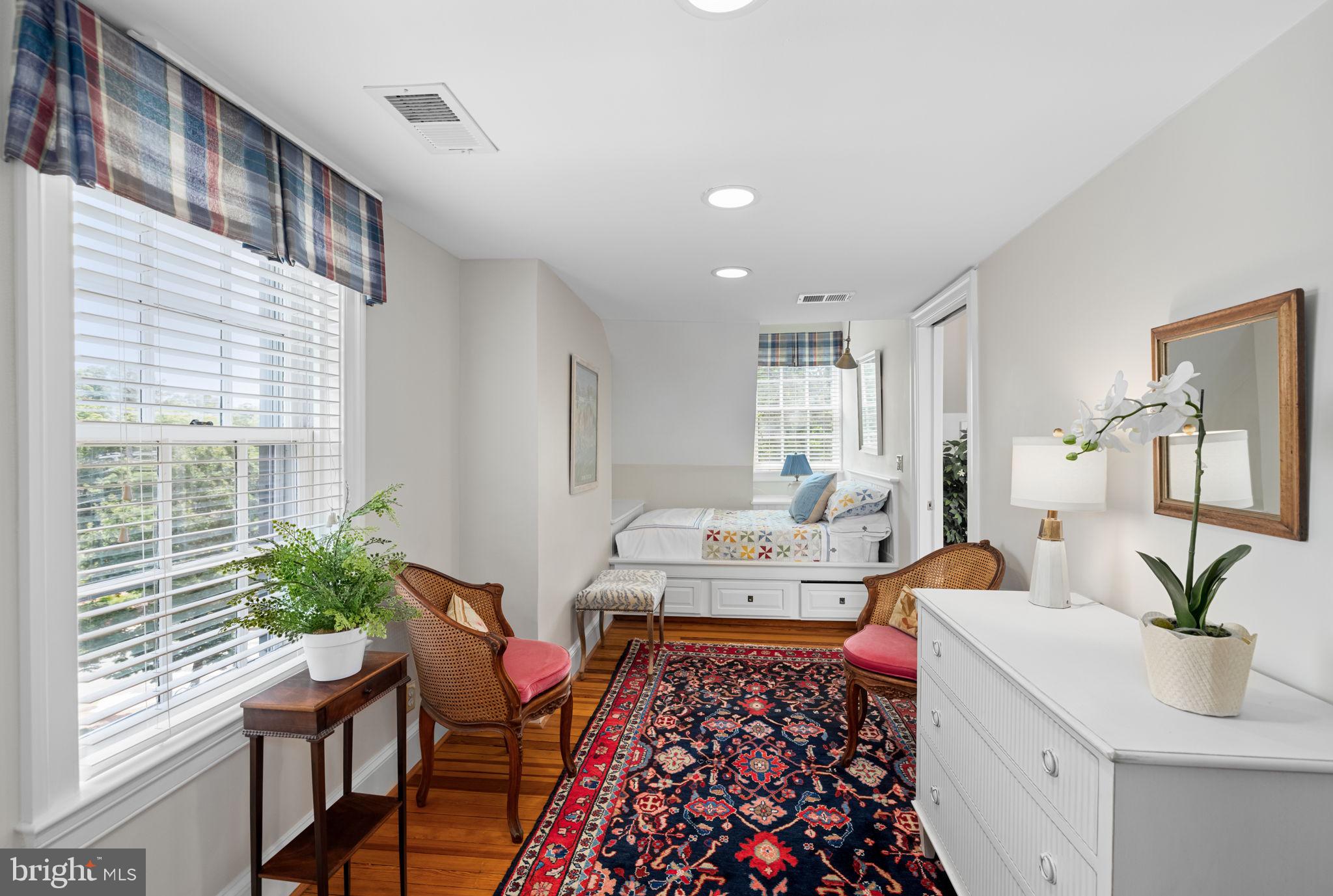 CLEVELAND PARK - Residential