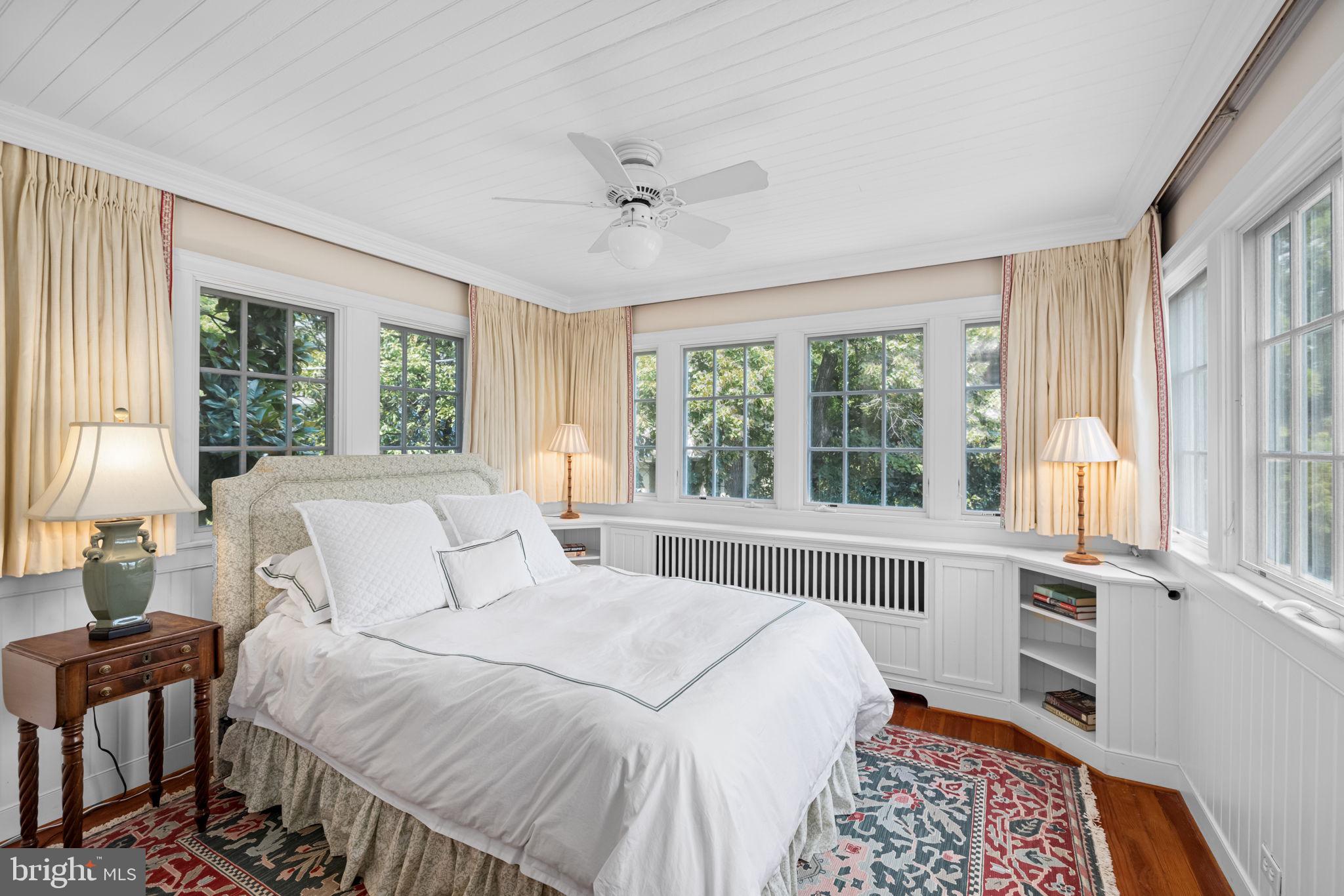 CLEVELAND PARK - Residential