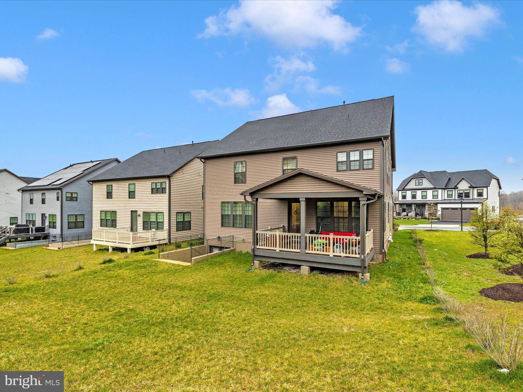 OAKDALE VILLAGE - Residential