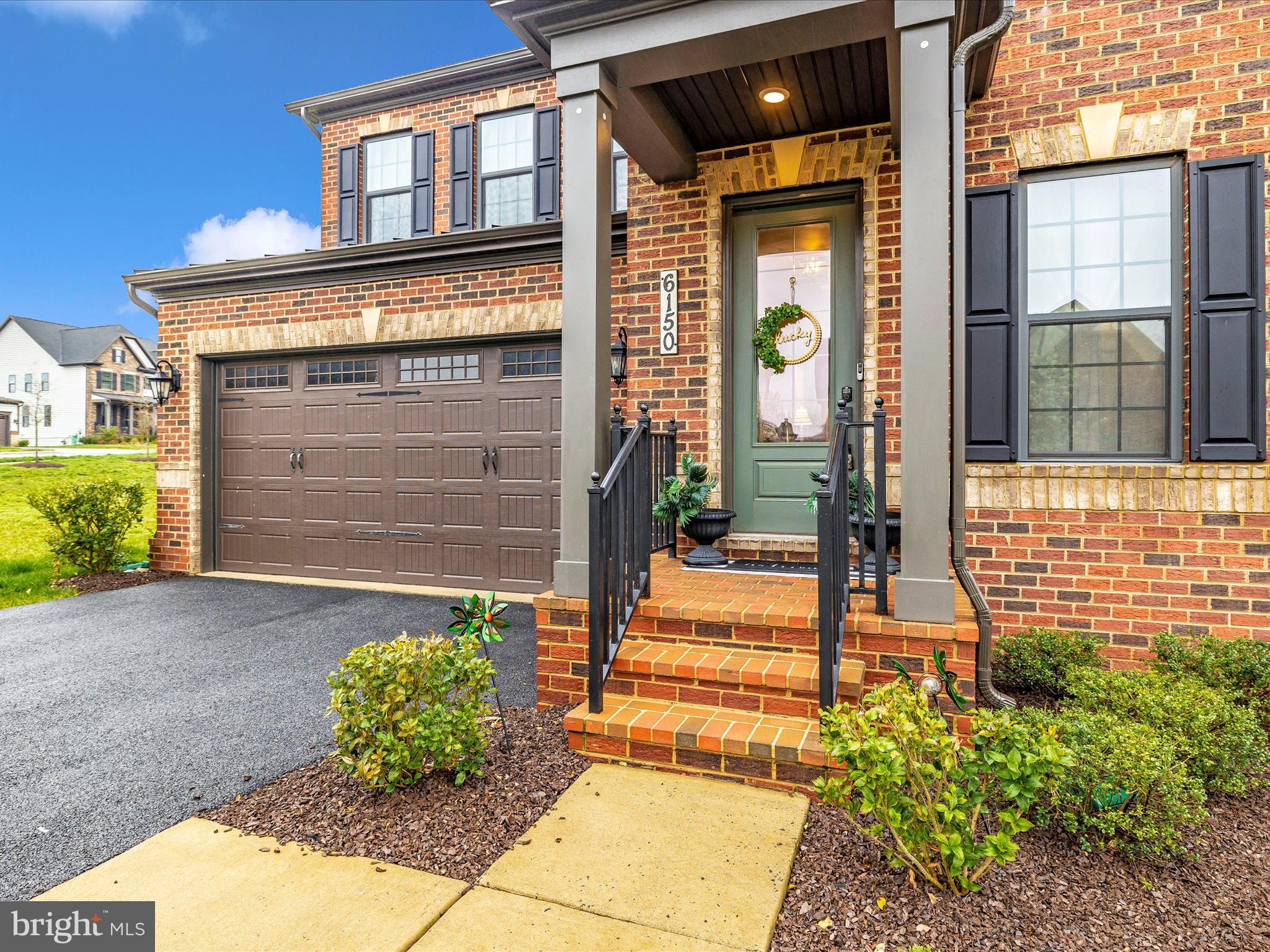 OAKDALE VILLAGE - Residential