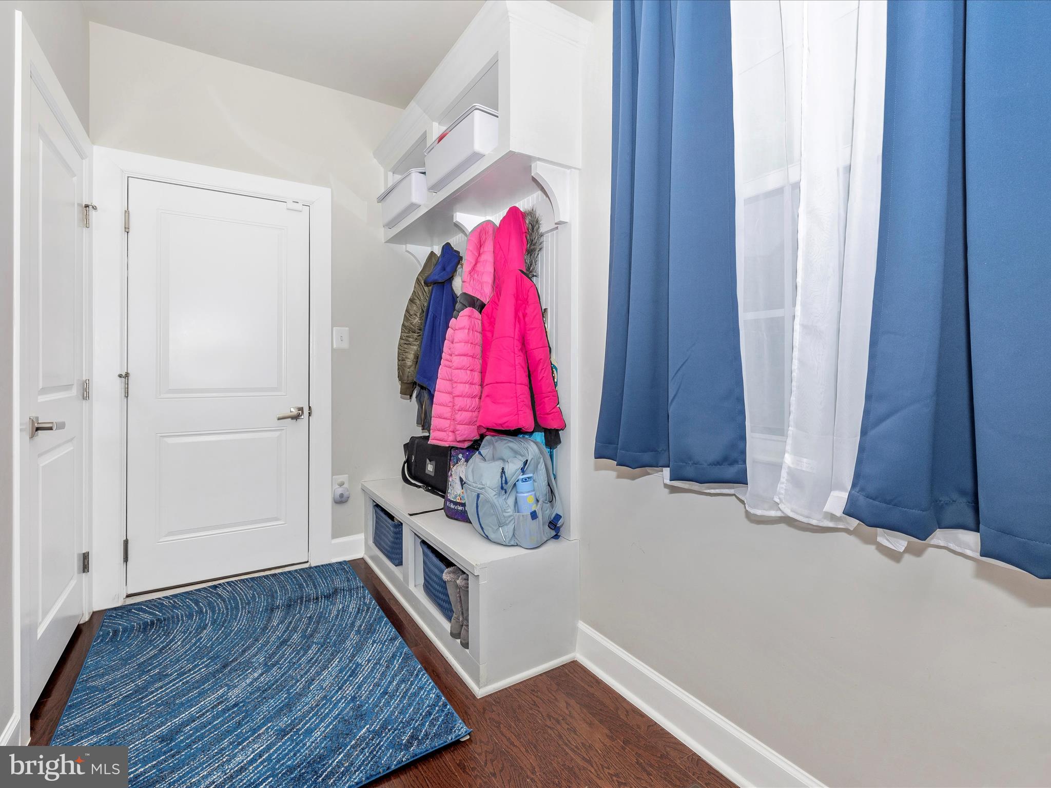 OAKDALE VILLAGE - Residential