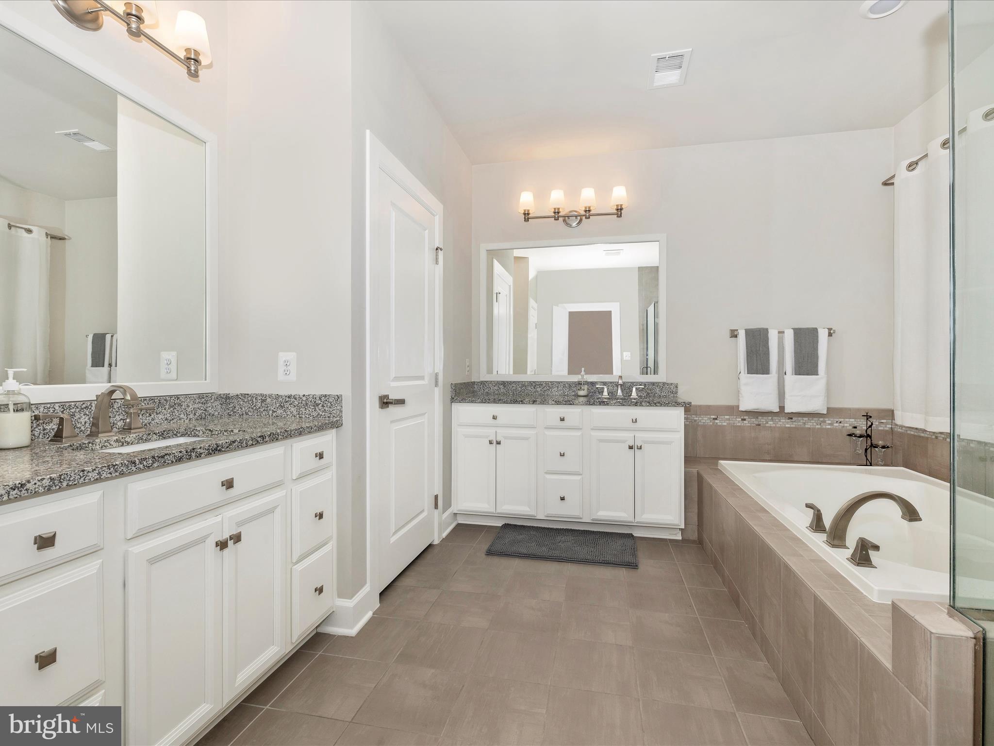 OAKDALE VILLAGE - Residential