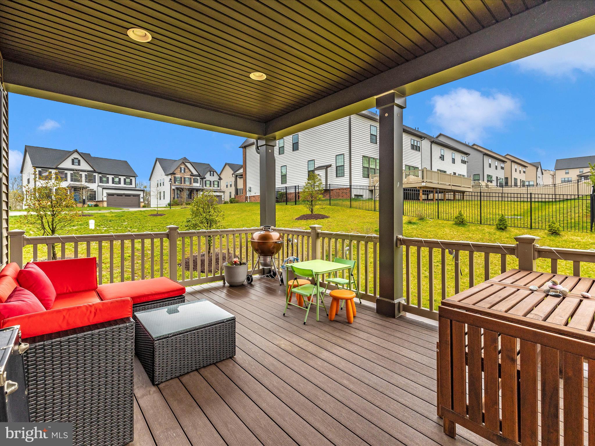 OAKDALE VILLAGE - Residential