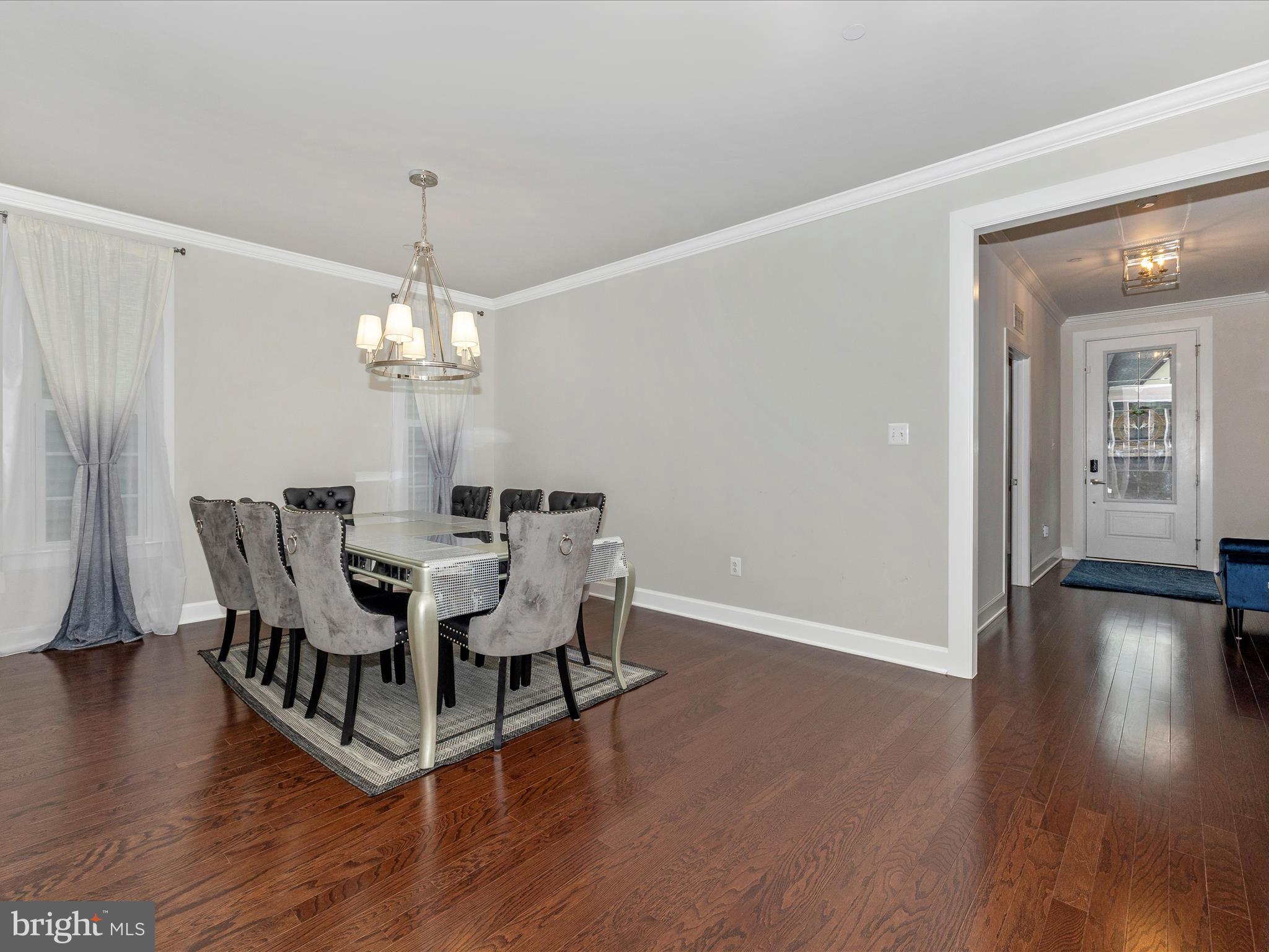 OAKDALE VILLAGE - Residential