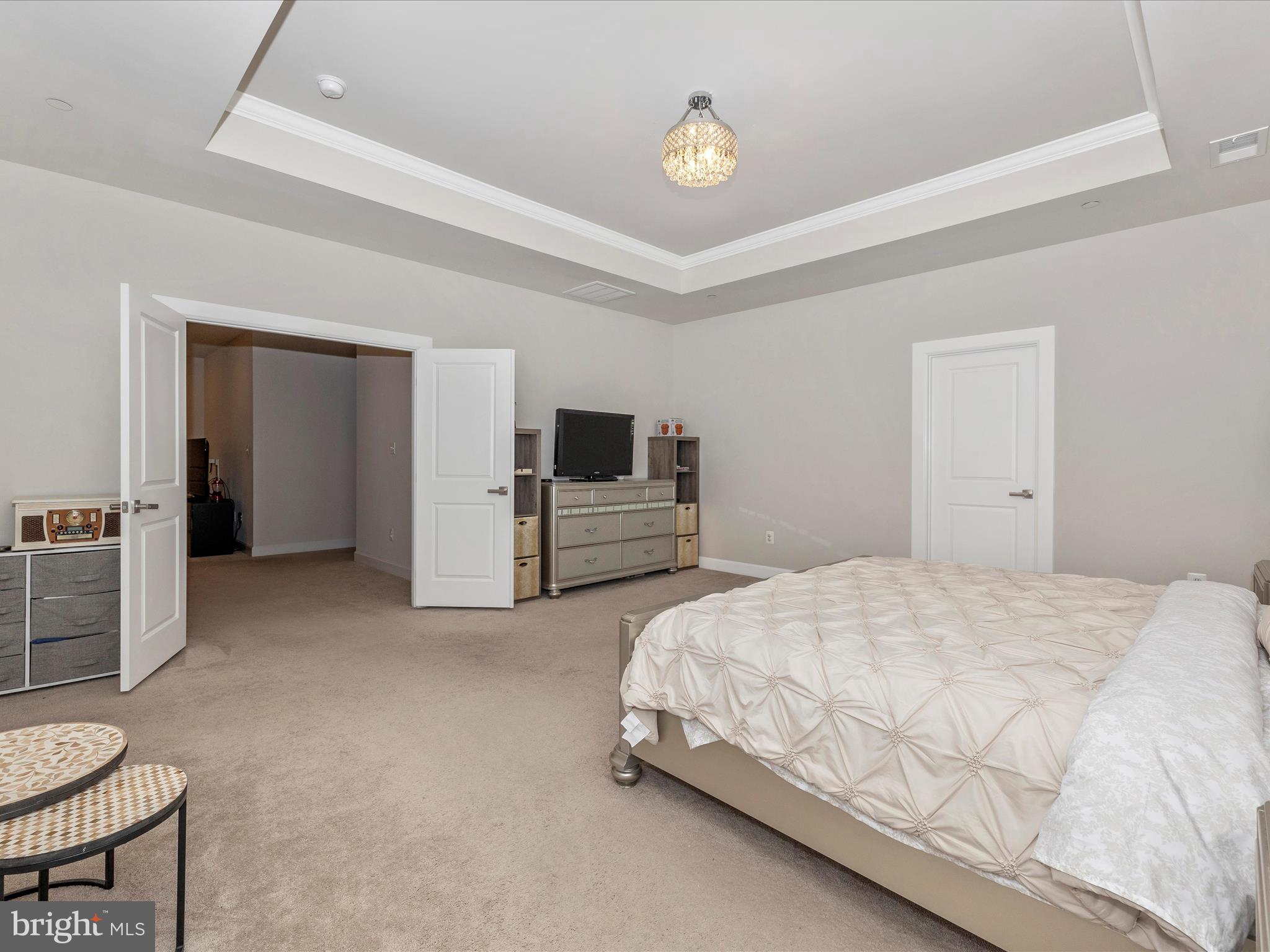 OAKDALE VILLAGE - Residential