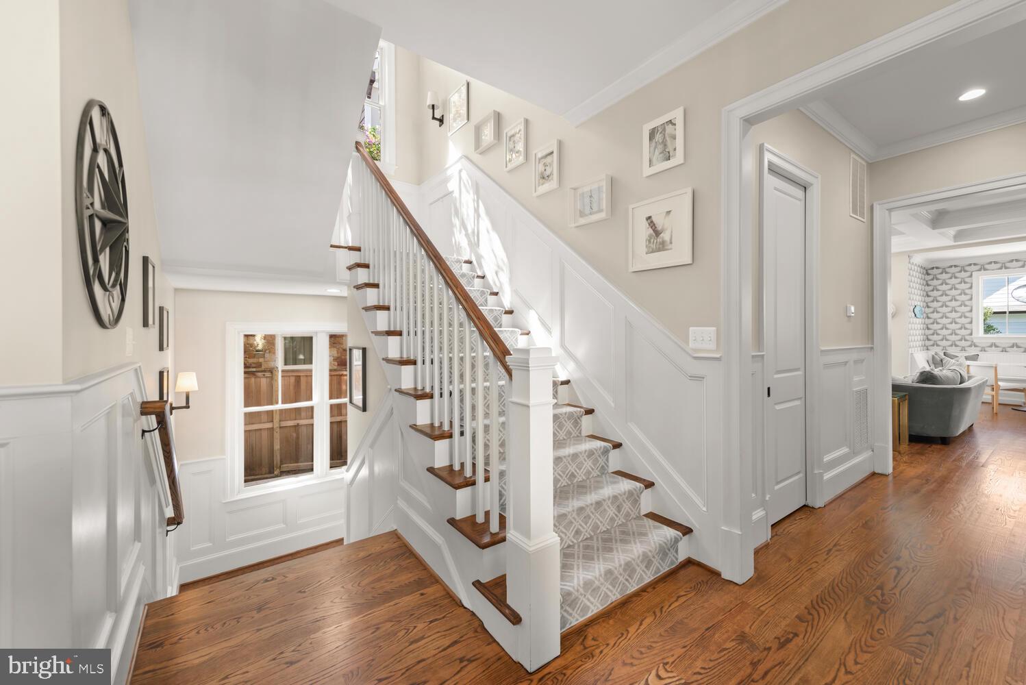 LYON VILLAGE - Residential