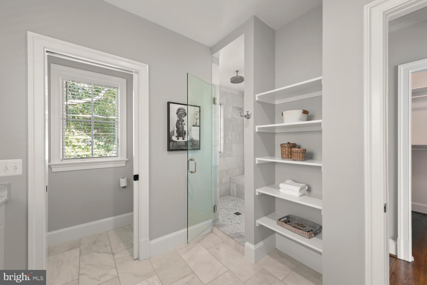 LYON VILLAGE - Residential