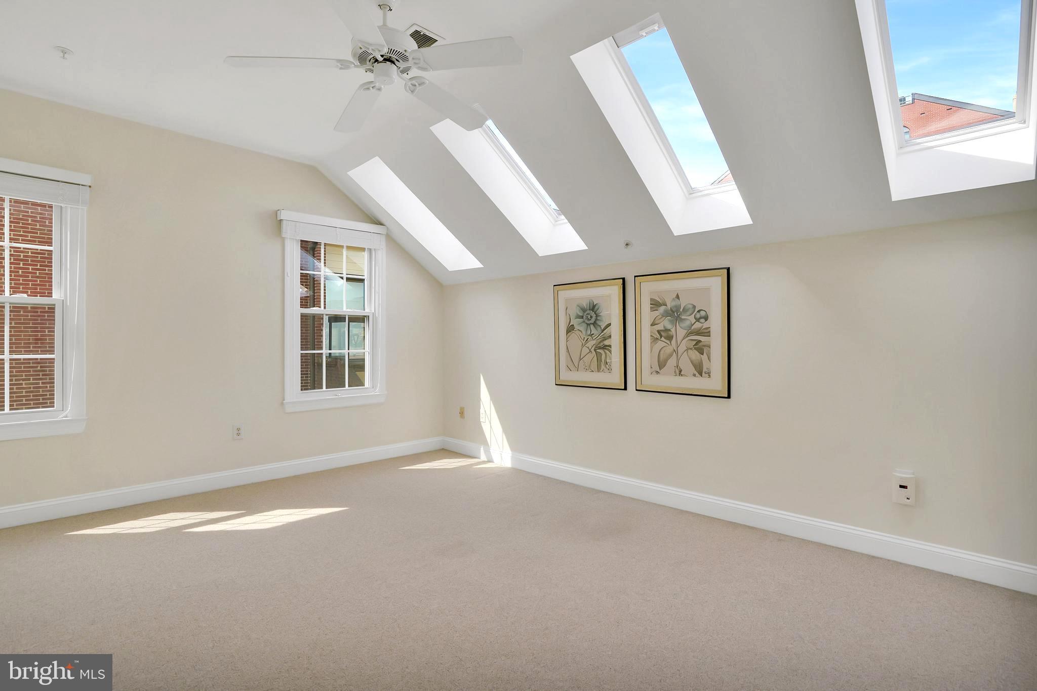 BROMPTONS AT BALLSTON - Residential