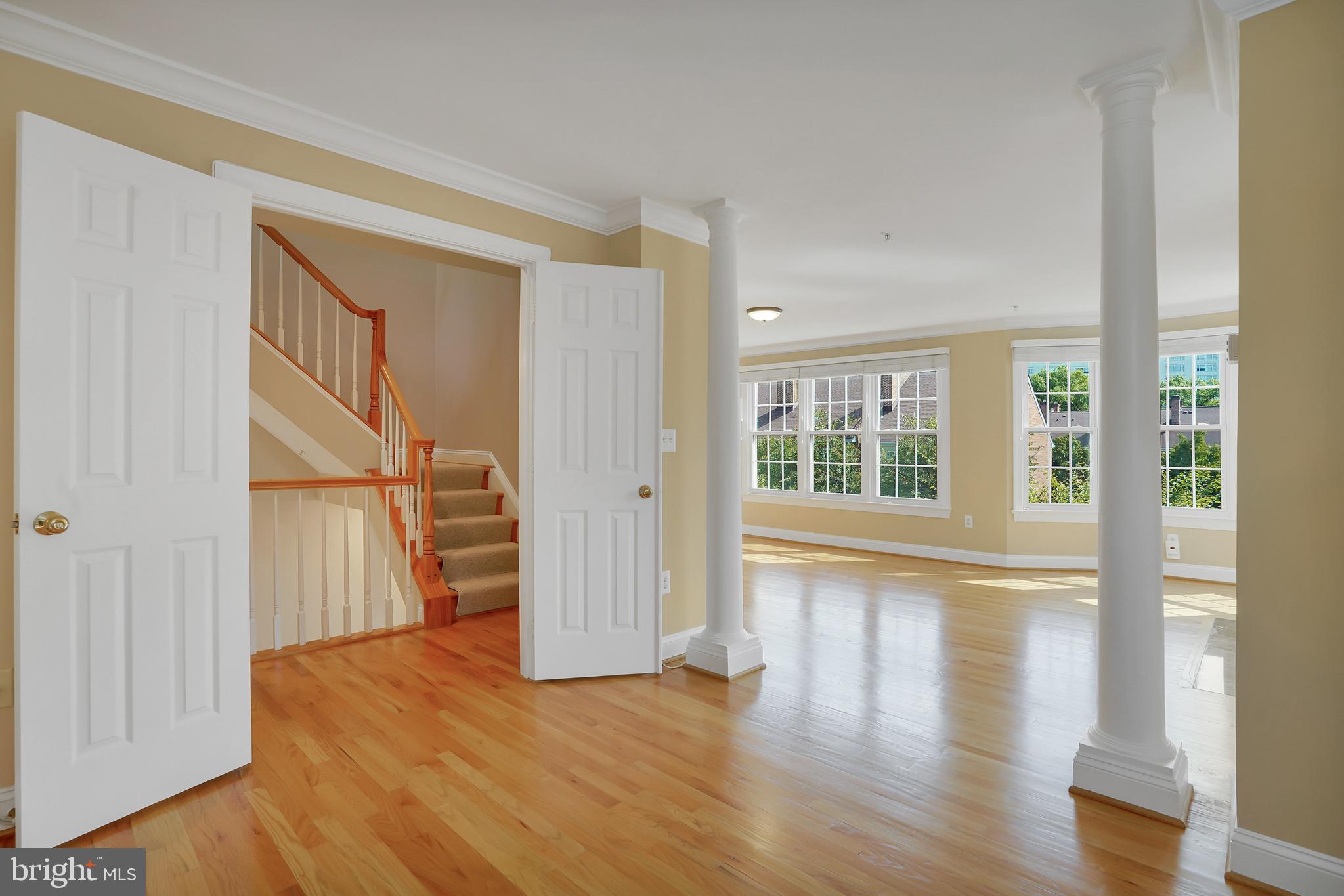 BROMPTONS AT BALLSTON - Residential