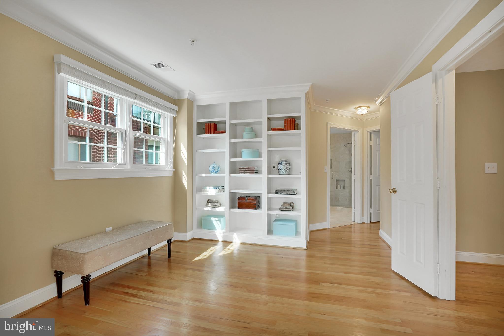 BROMPTONS AT BALLSTON - Residential