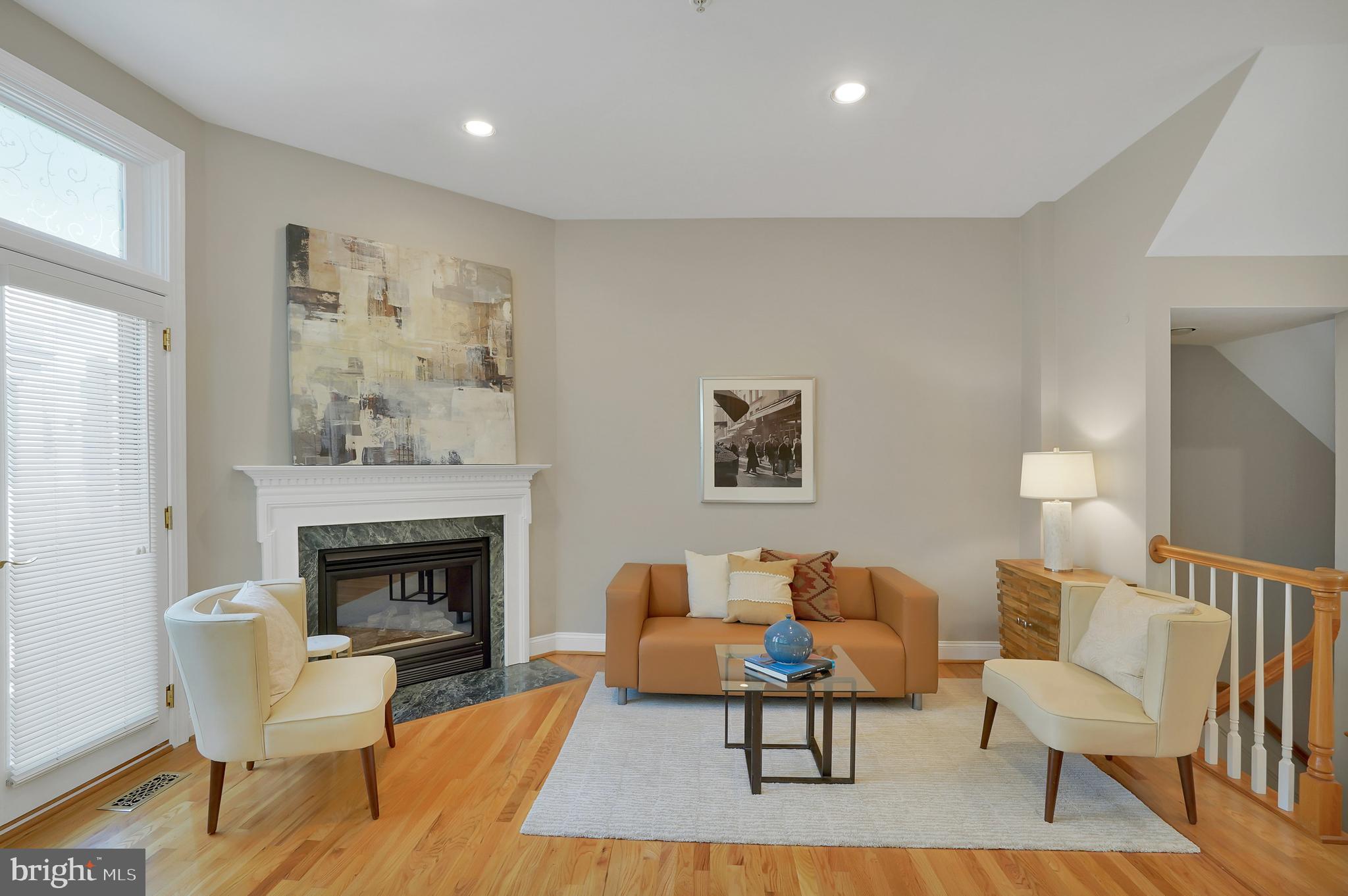 BROMPTONS AT BALLSTON - Residential