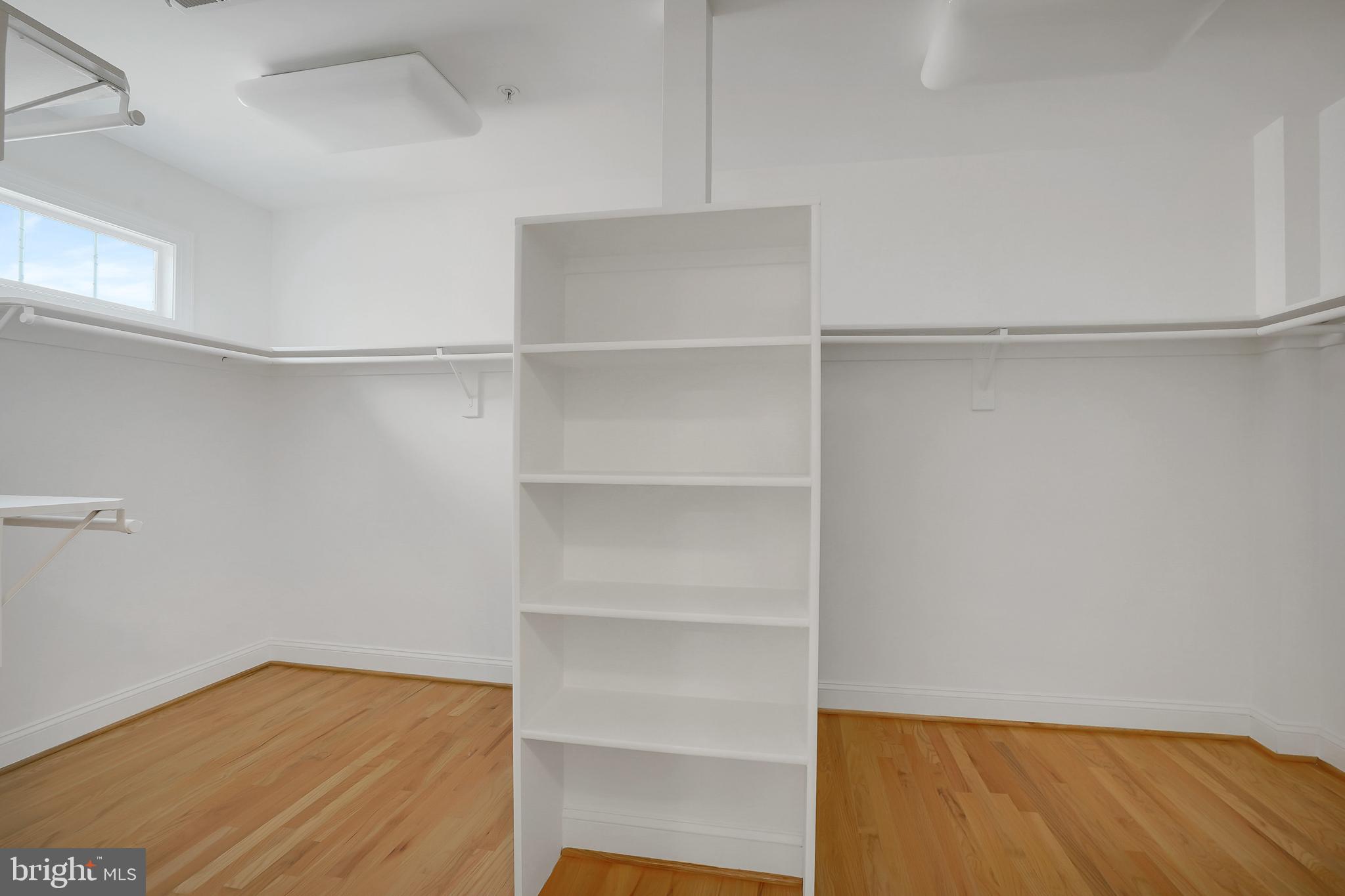 BROMPTONS AT BALLSTON - Residential