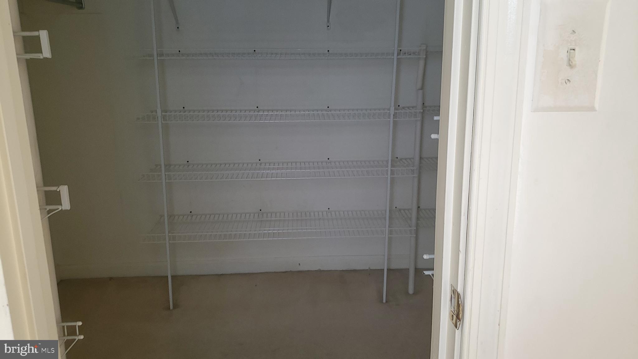 BROOKFIELD - Residential Lease