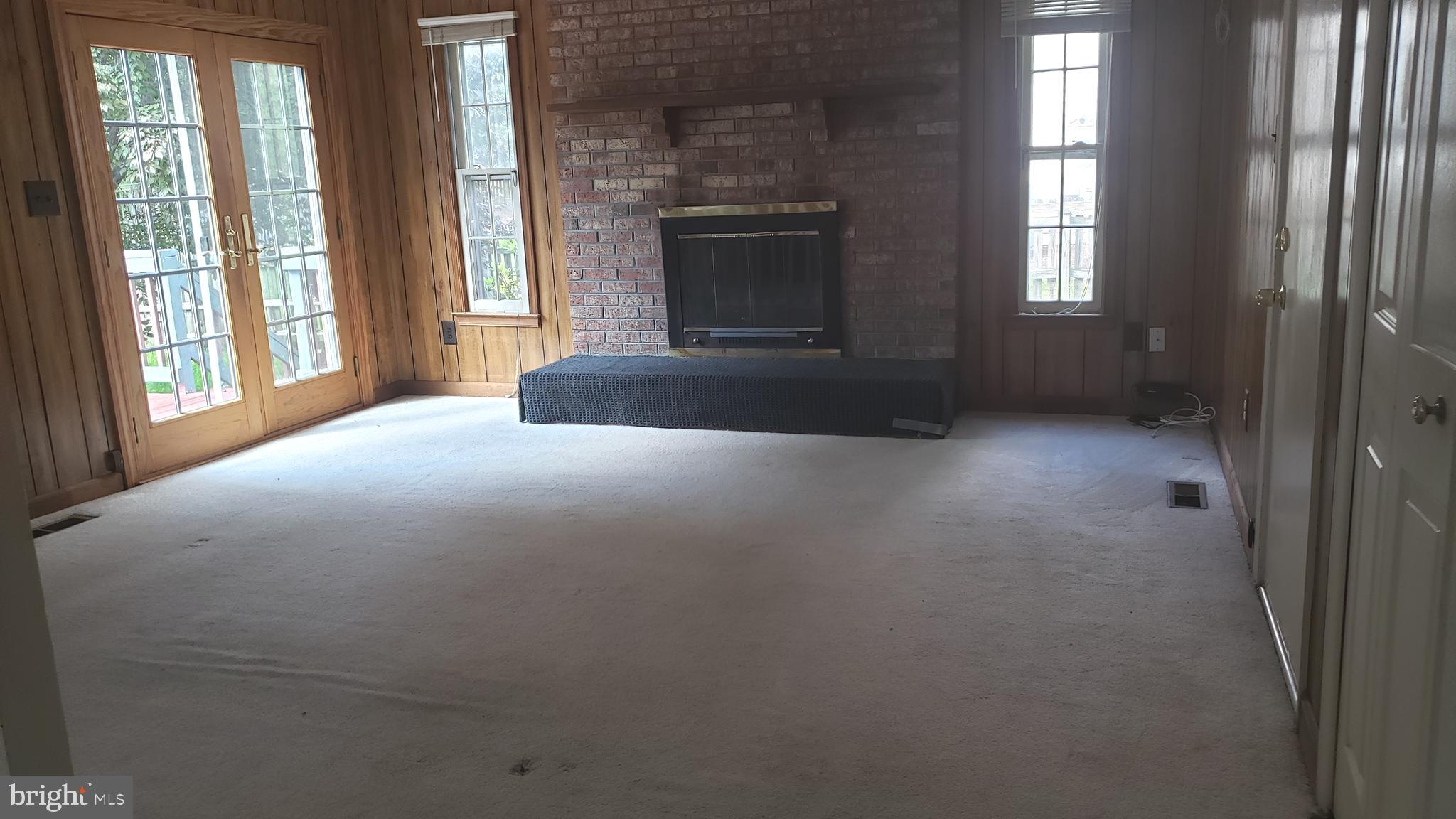 BROOKFIELD - Residential Lease