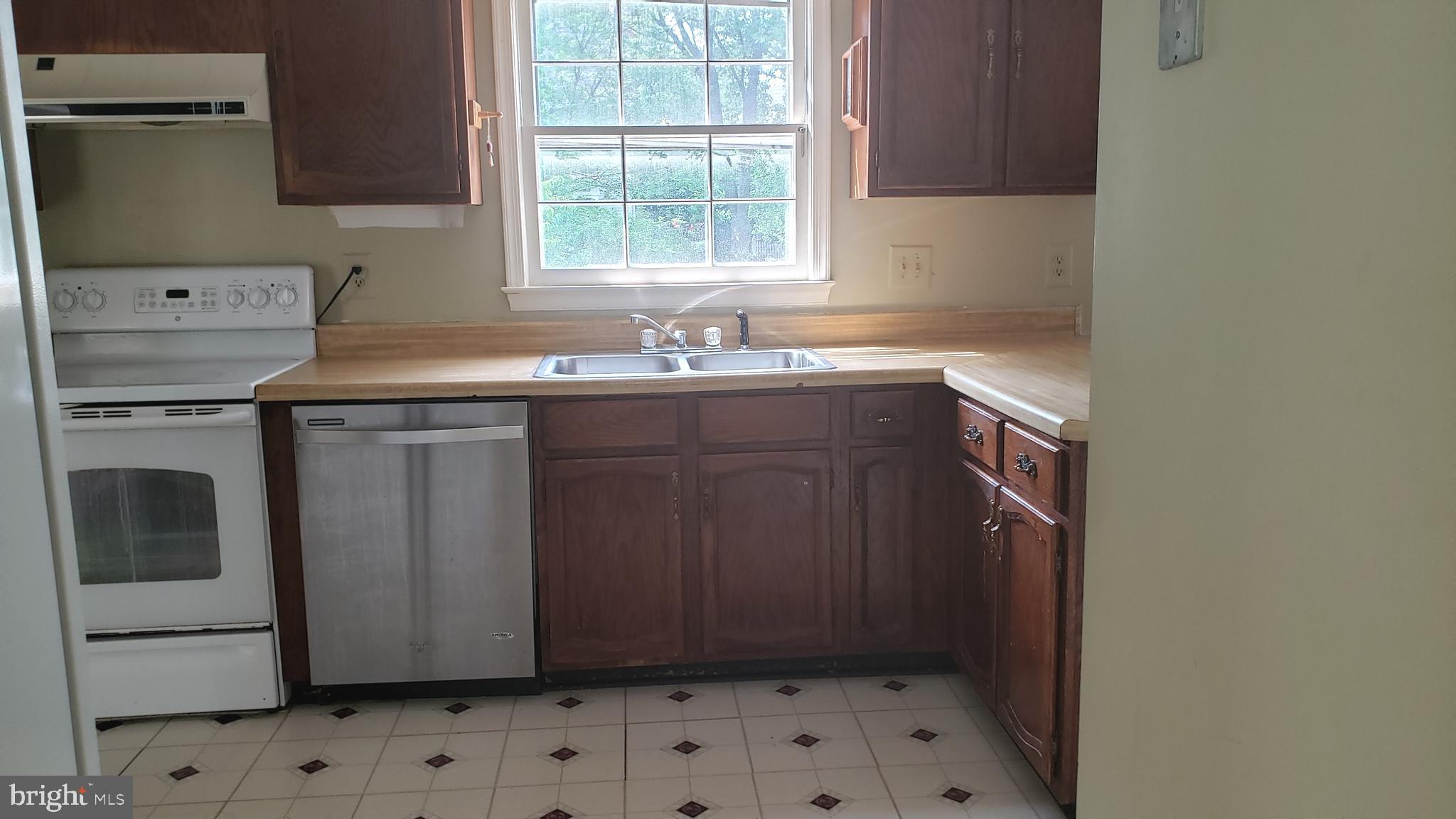 BROOKFIELD - Residential Lease