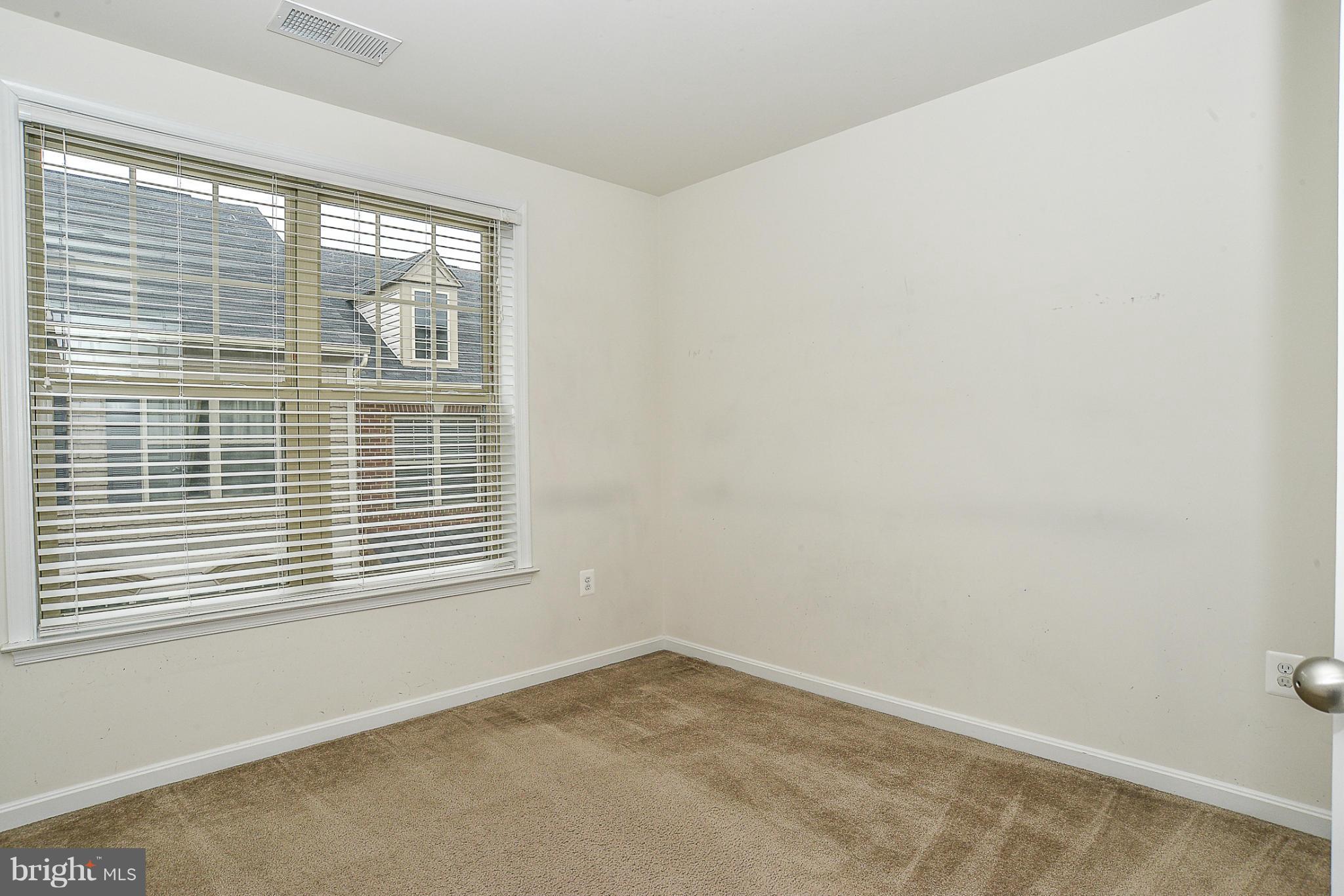 OCCOQUAN HEIGHTS - Residential Lease