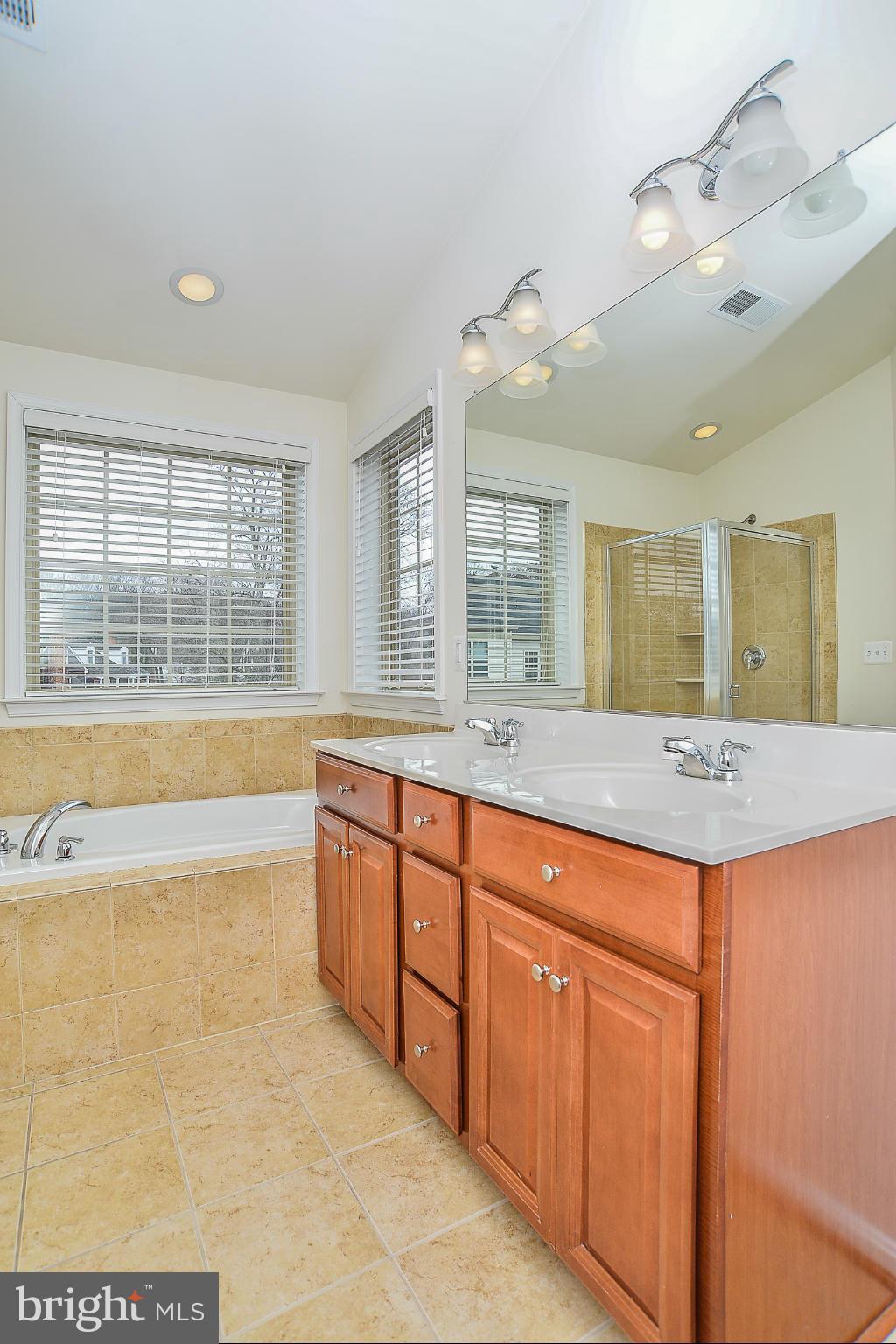 OCCOQUAN HEIGHTS - Residential Lease