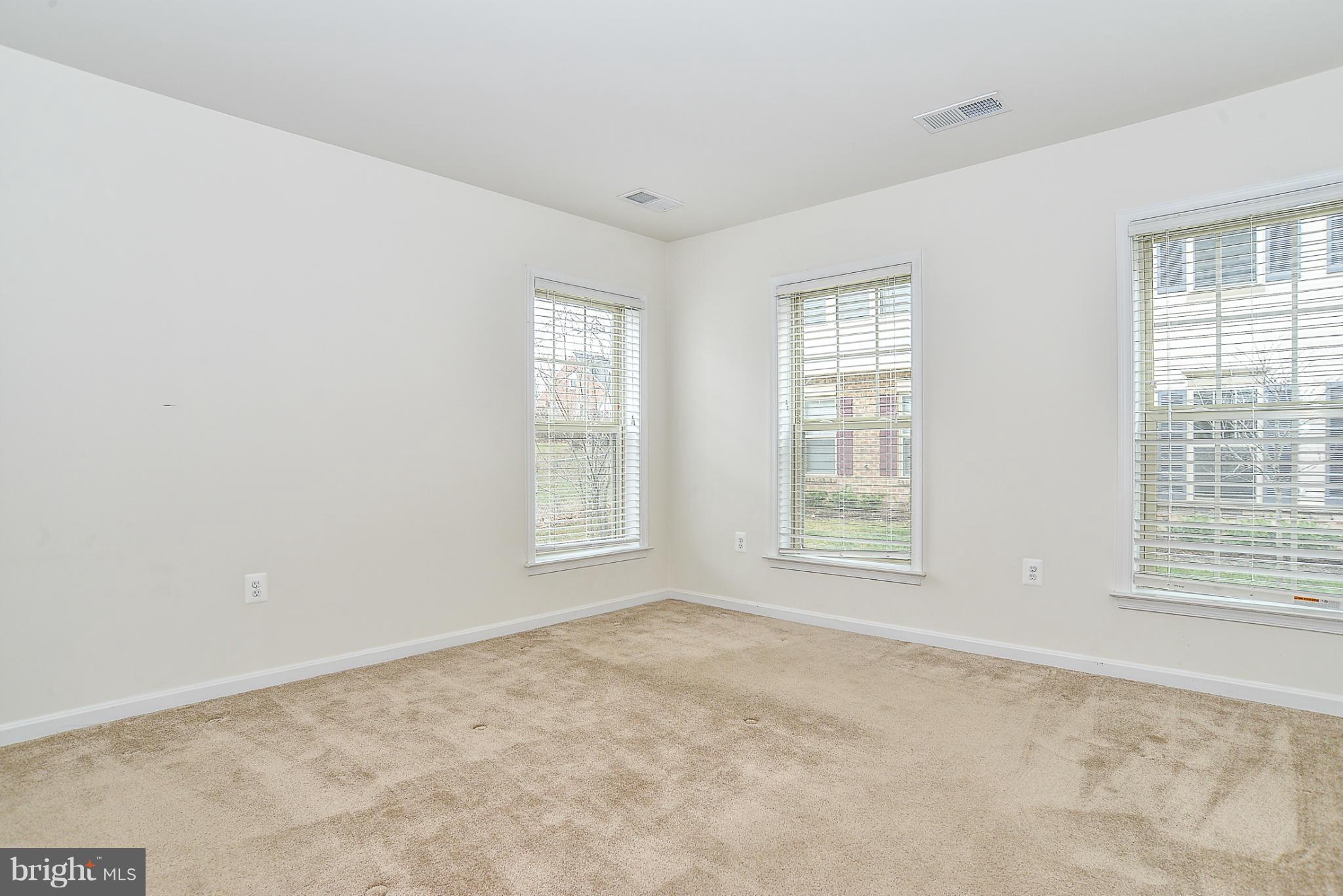 OCCOQUAN HEIGHTS - Residential Lease