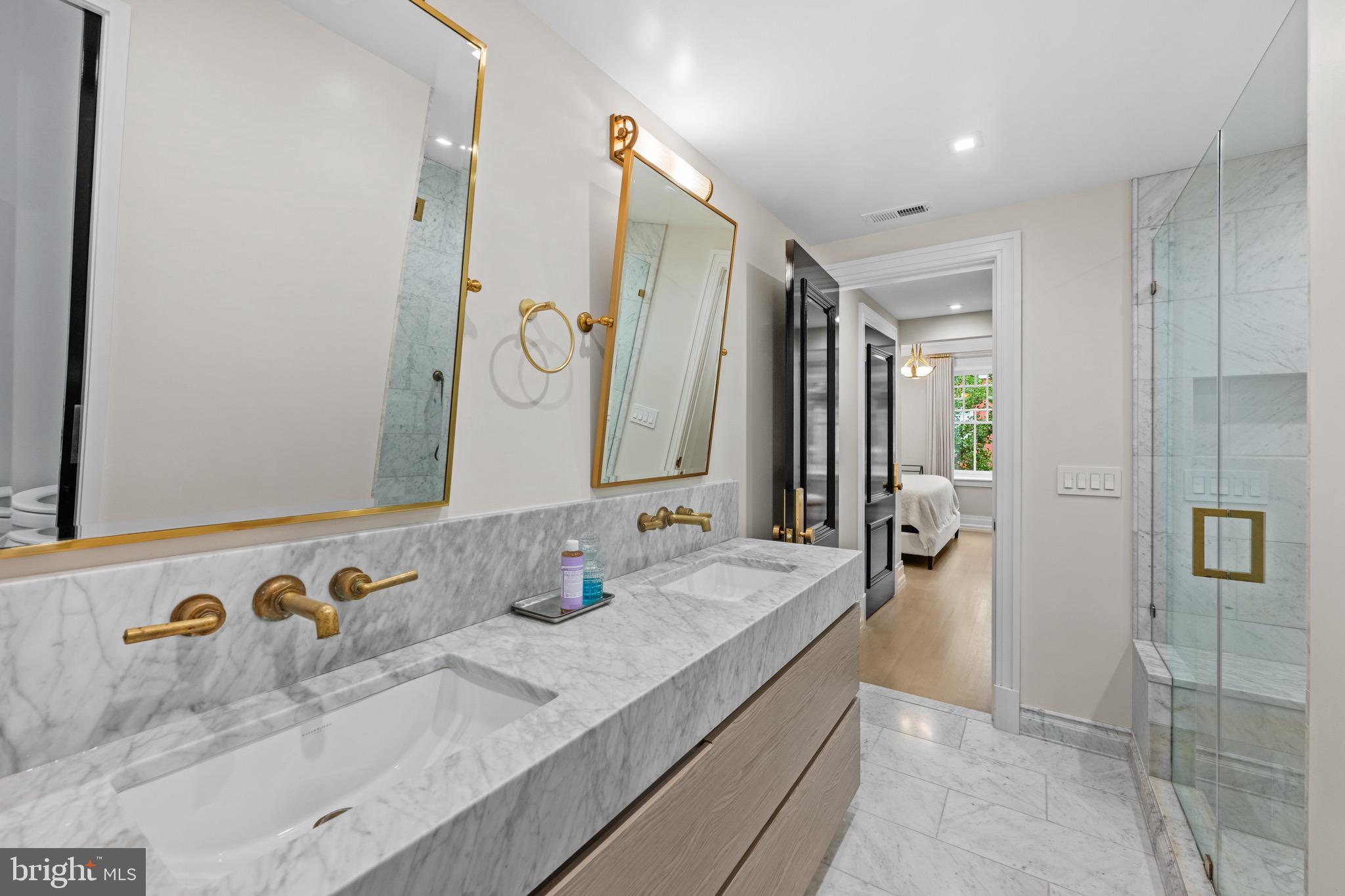 DUPONT CIRCLE - Residential