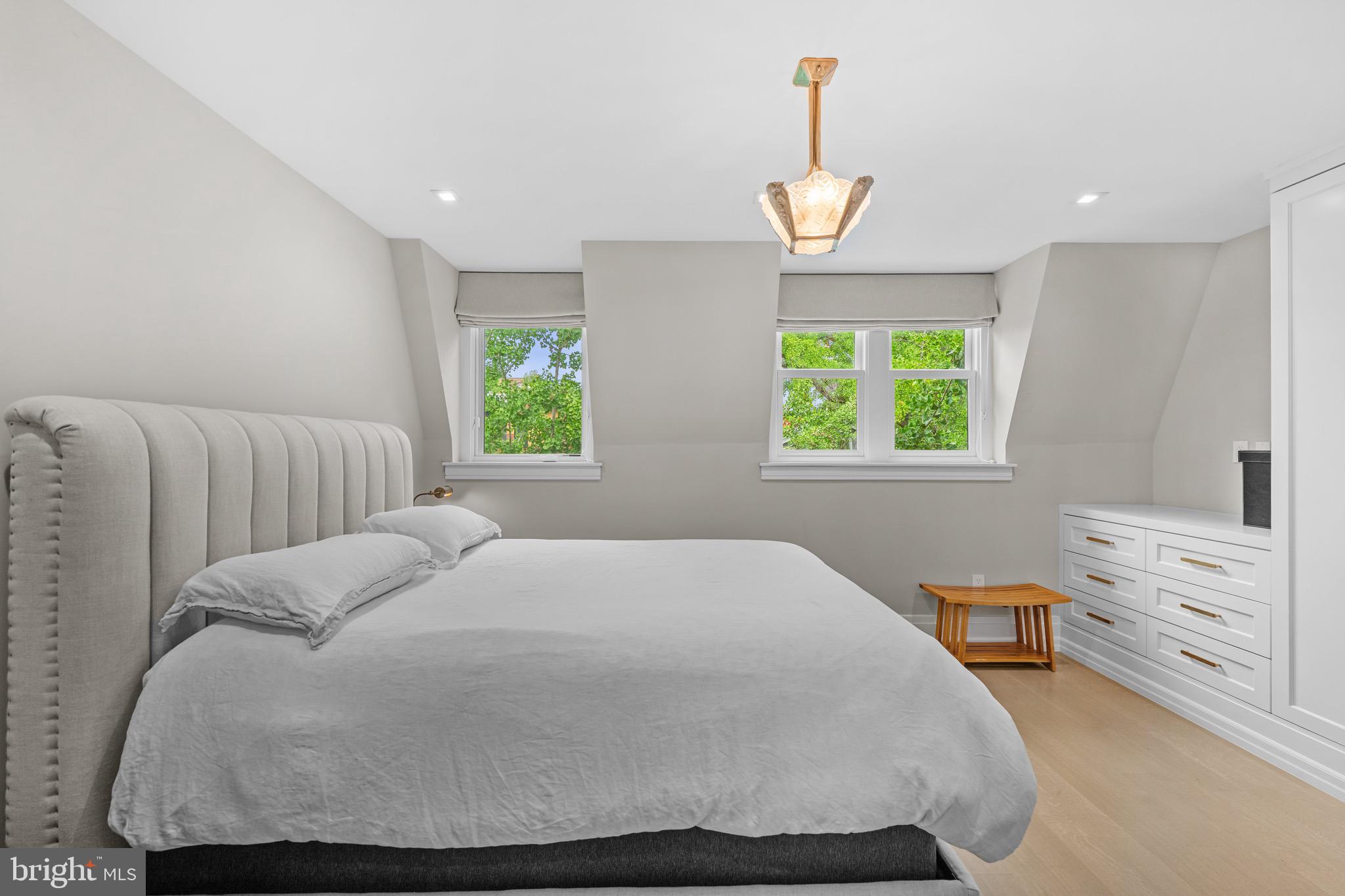 DUPONT CIRCLE - Residential