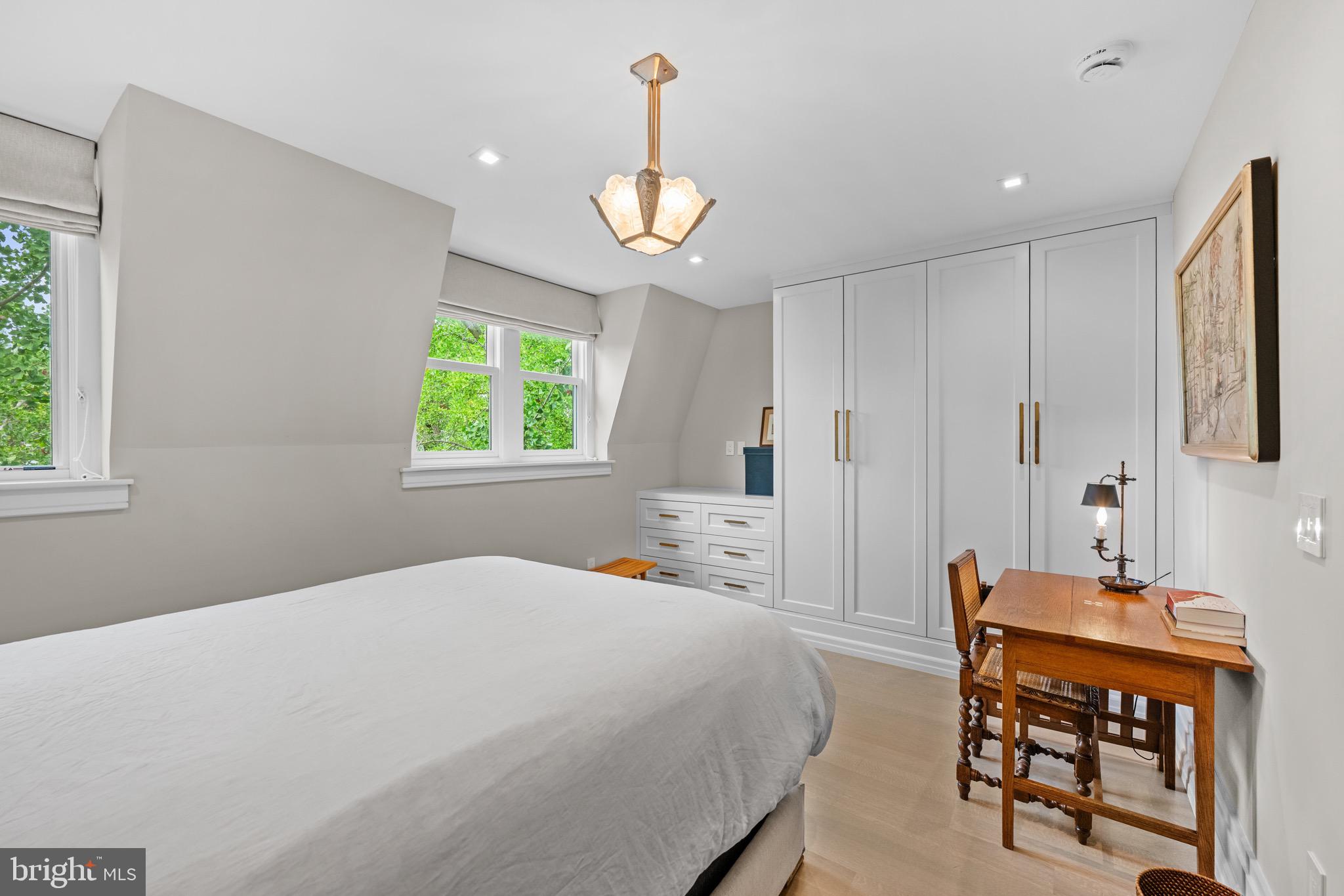 DUPONT CIRCLE - Residential