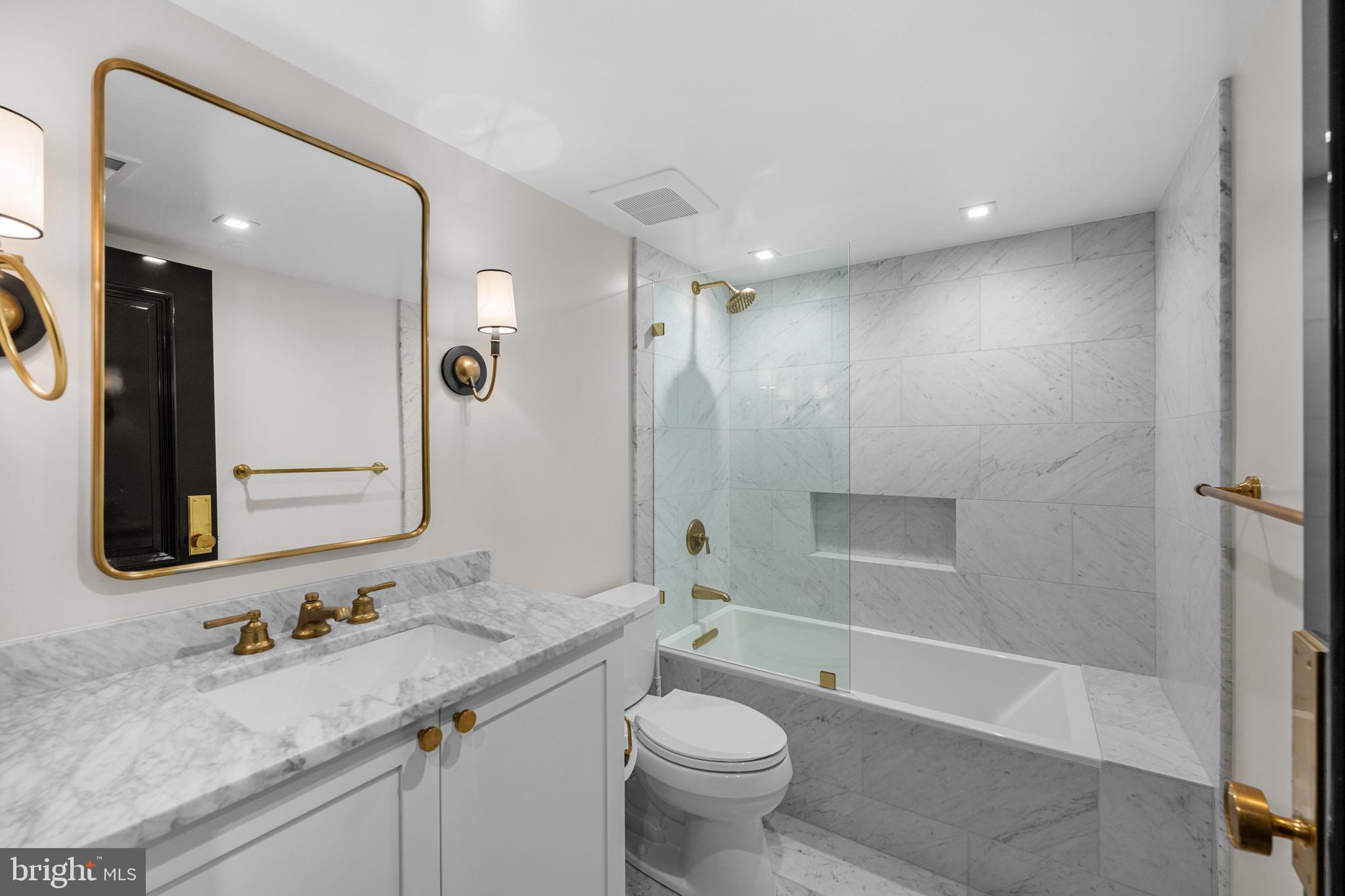 DUPONT CIRCLE - Residential