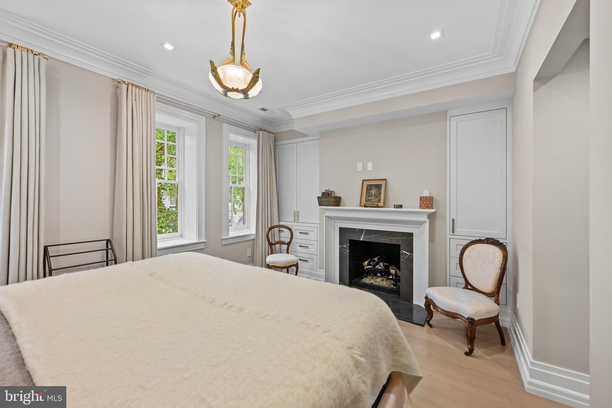 DUPONT CIRCLE - Residential