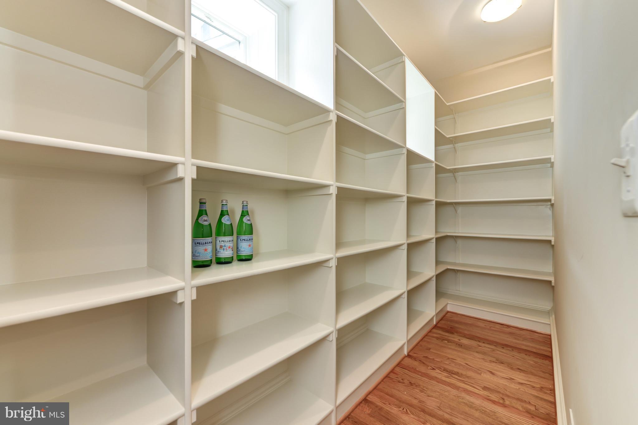 SHERWOOD FOREST - Residential