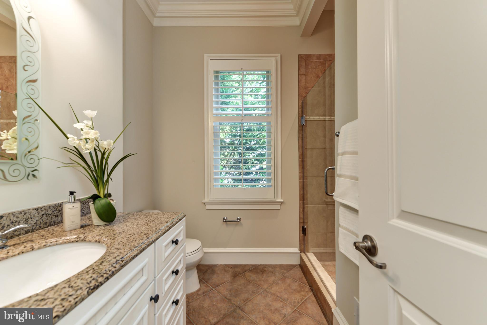 SHERWOOD FOREST - Residential