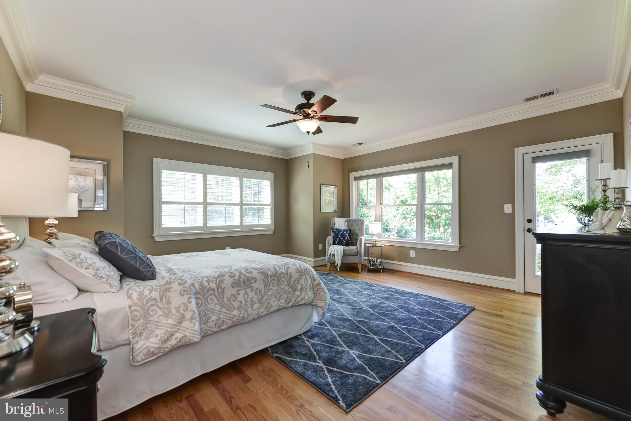 SHERWOOD FOREST - Residential